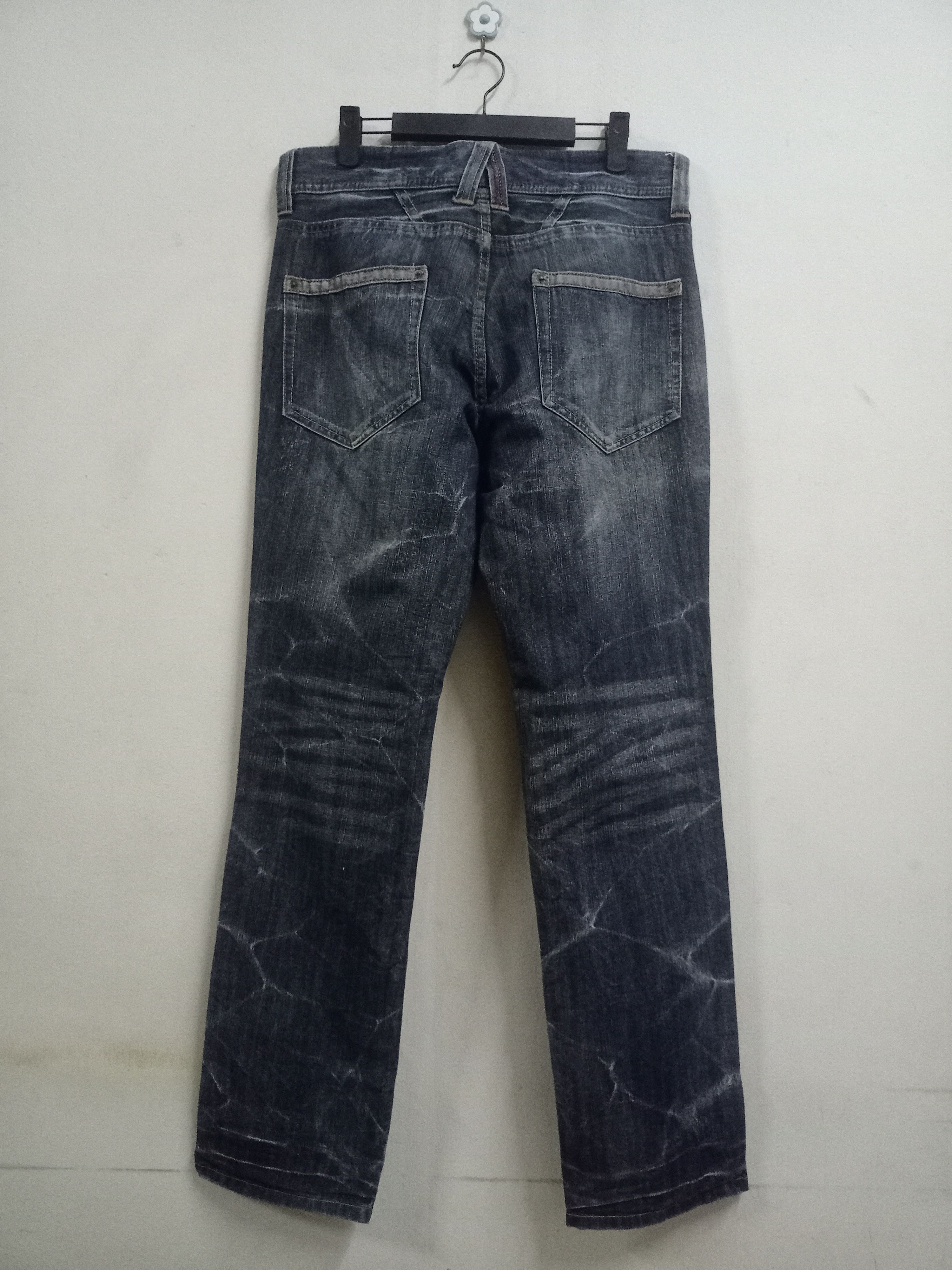 Japanese Brand Vintage Japanese Brand Washed Blue Distressed Loose Jeans Size US 34 / EU 50 - 2 Thumbnail