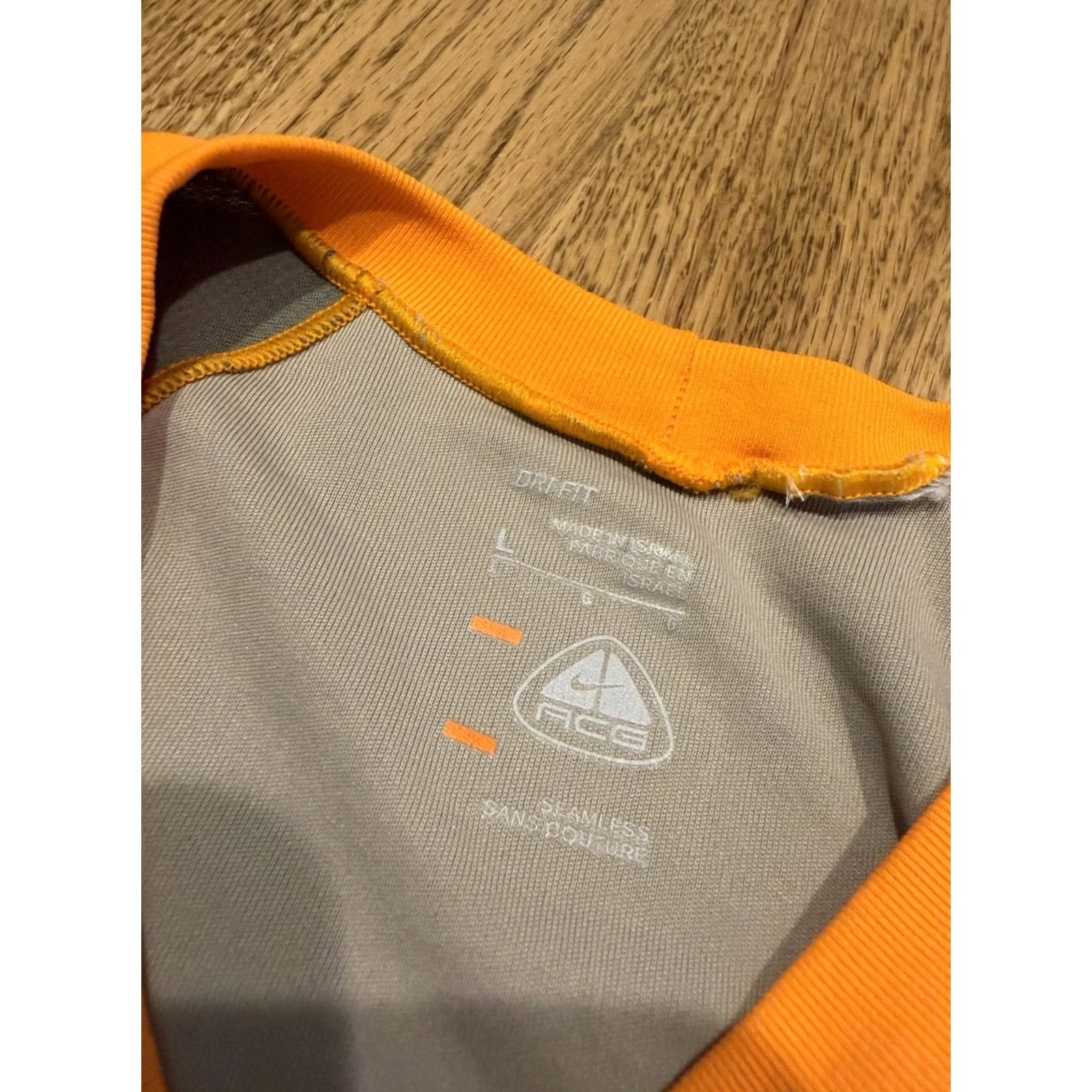 Nike VINTAGE Nike ACG Dri Fit Seamless Shirt Men’s Large Size US L / EU 52-54 / 3 - 5 Thumbnail