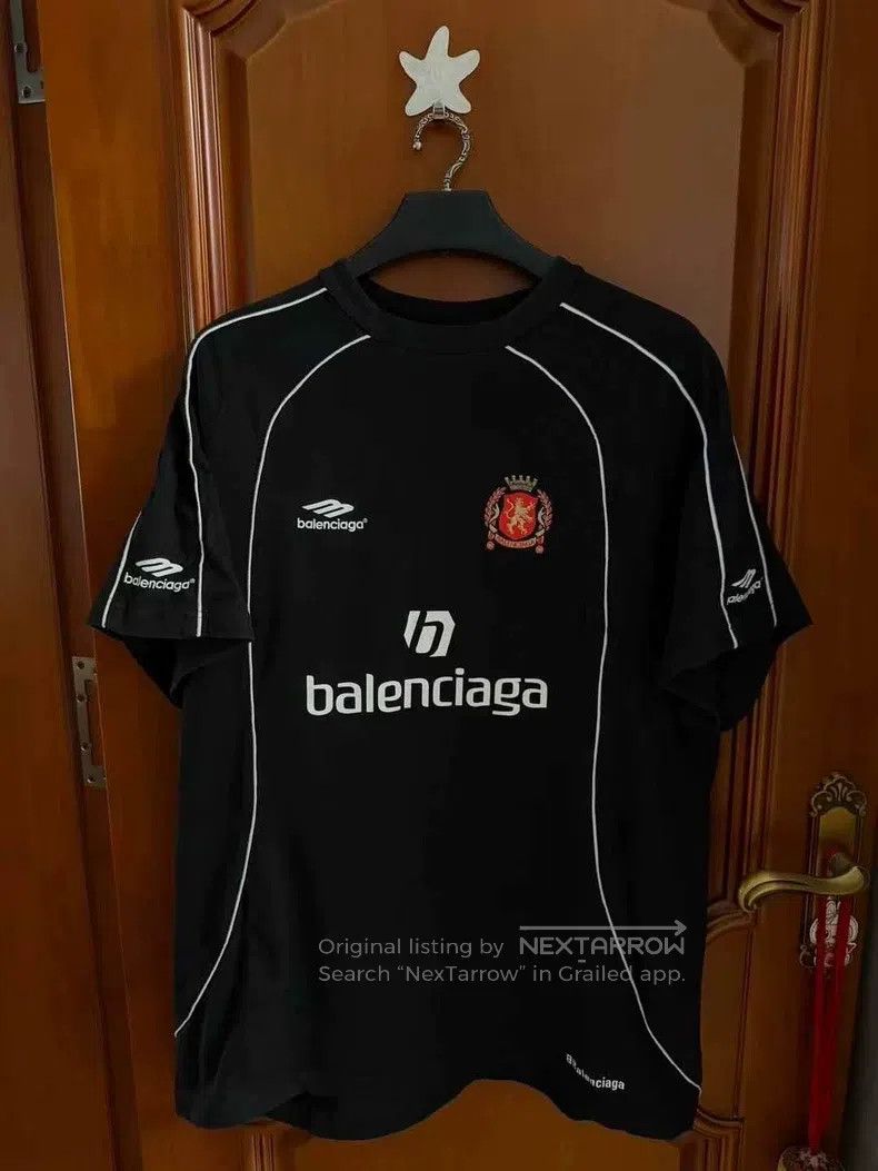 Balenciaga Balenciaga Manchester United Short Sleeve Size US M / EU 48-50 / 2 - 1 Thumbnail