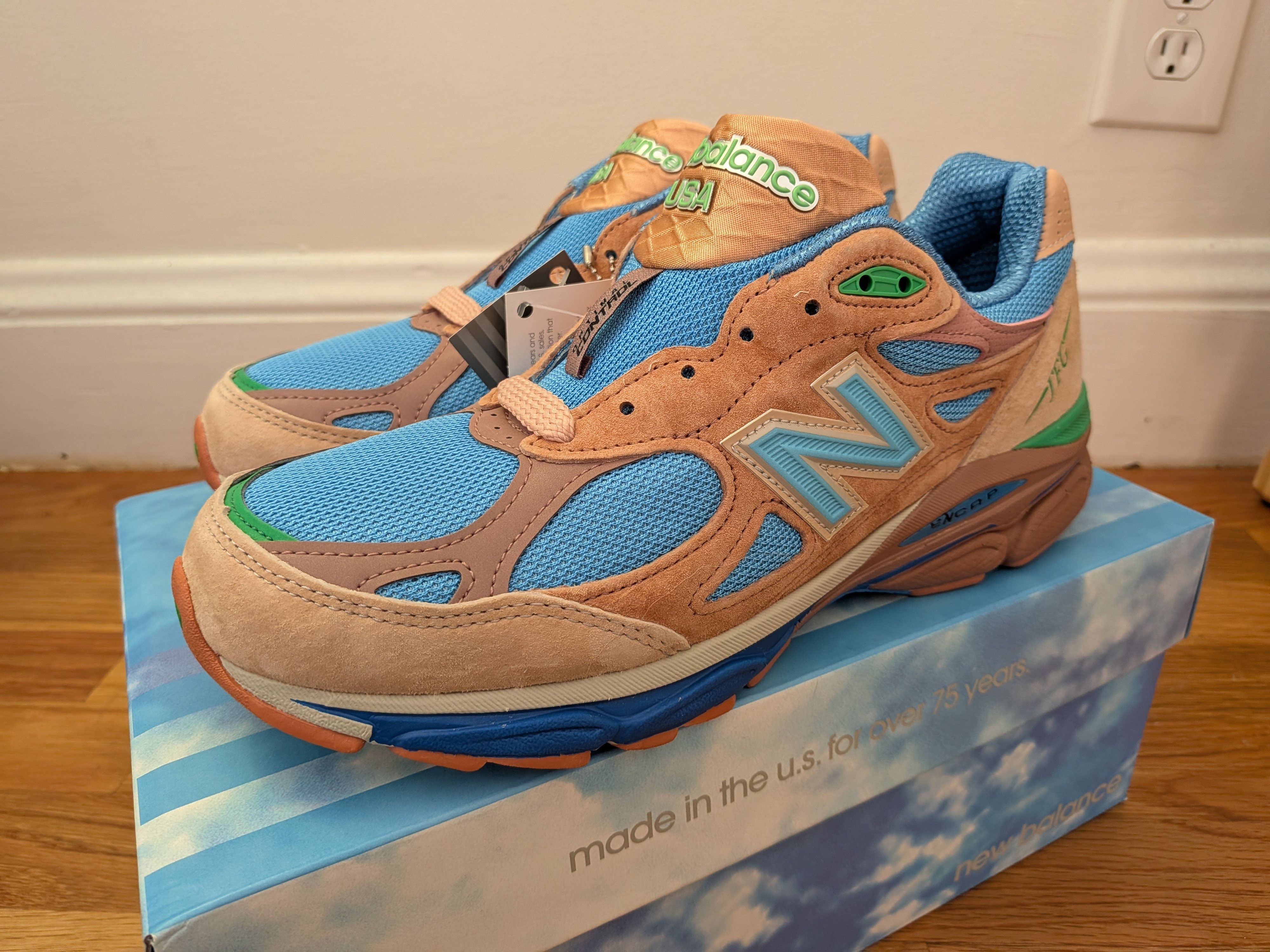 Joe Freshgoods × New Balance Joe Fresh Goods x New Balance 990v3 "Outside Clothes" Size US 8 / EU 41 - 1 Thumbnail
