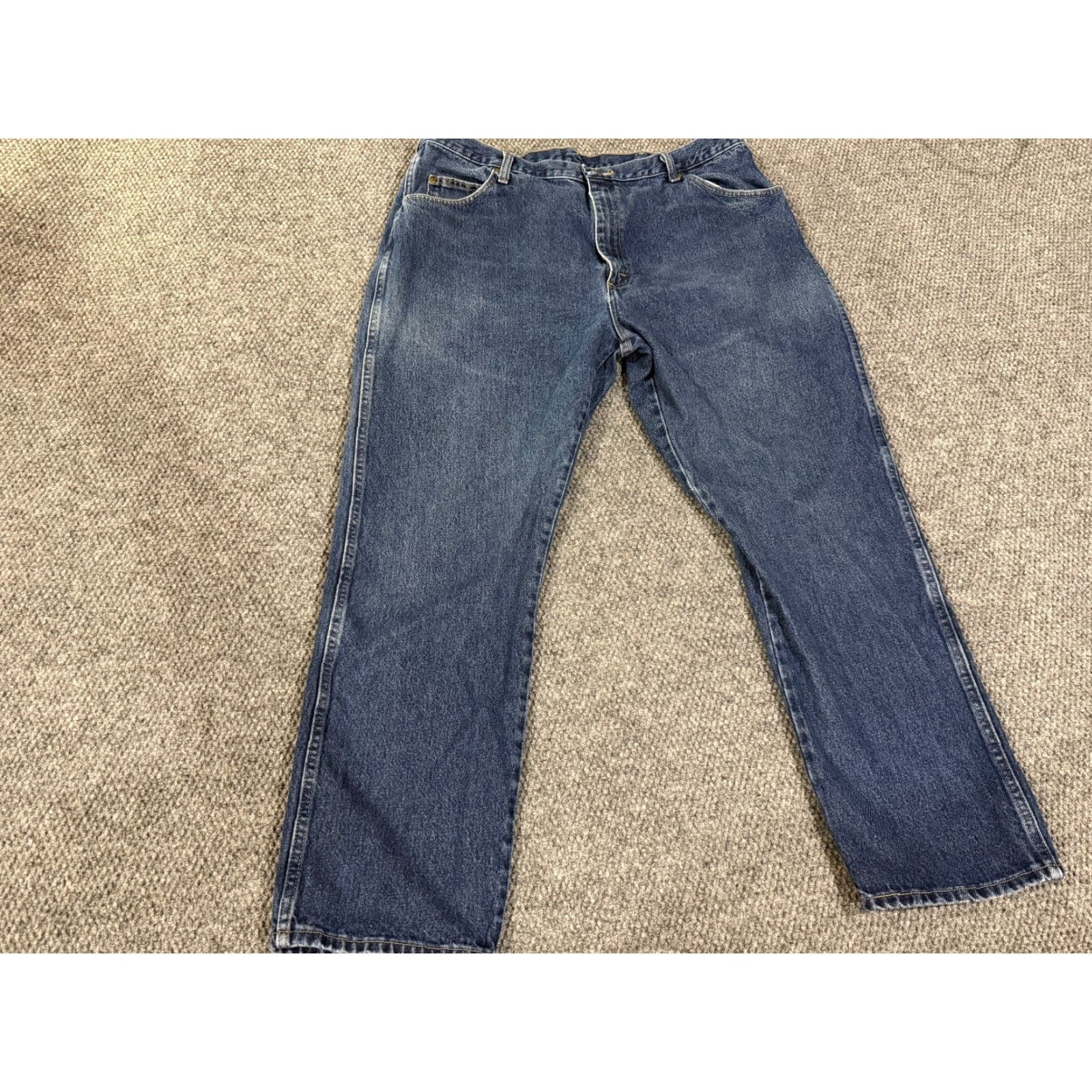 Wrangler Wrangler jeans mens 42x30 blue straight leg denim classic cowboy Size US 42 / EU 58 - 2 Thumbnail