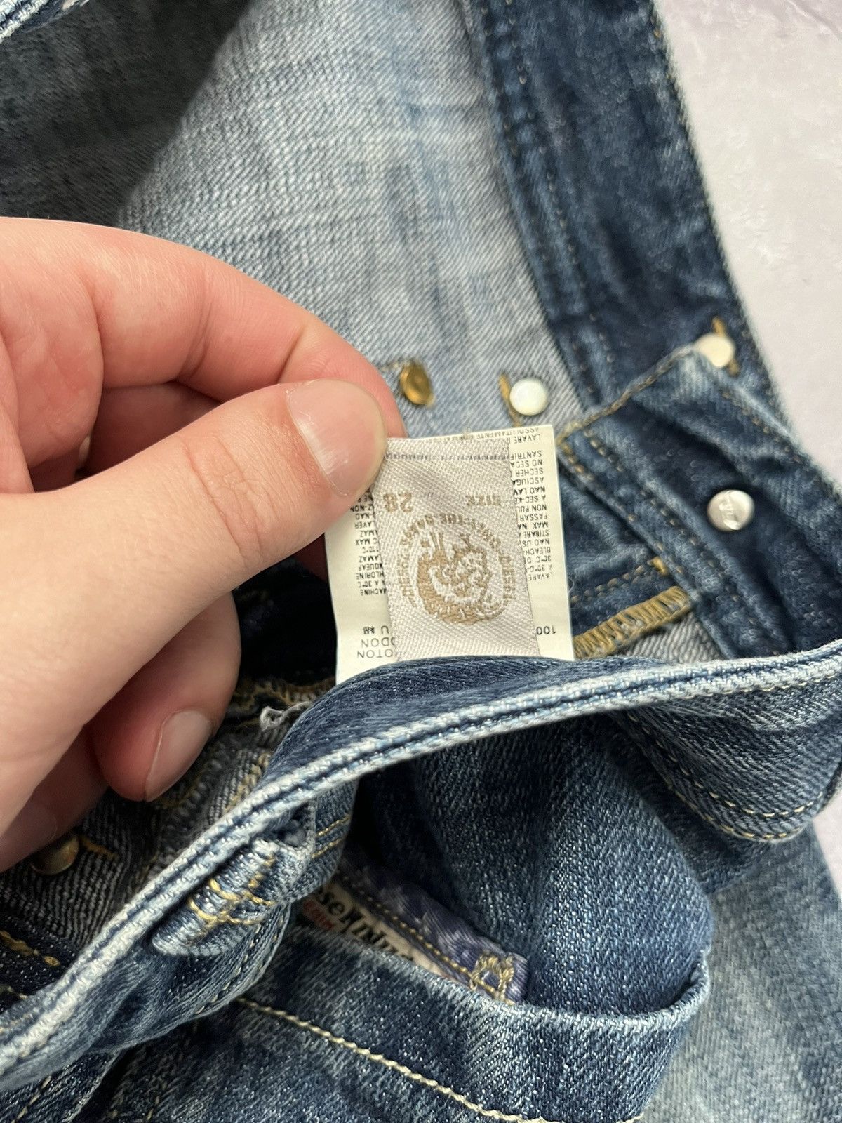 Diesel VINTAGE DIESEL KEATE Y2K STYLE WASHED BLUE ZIP POCKET JEANS Size 28" / US 6 / IT 42 - 15 Thumbnail
