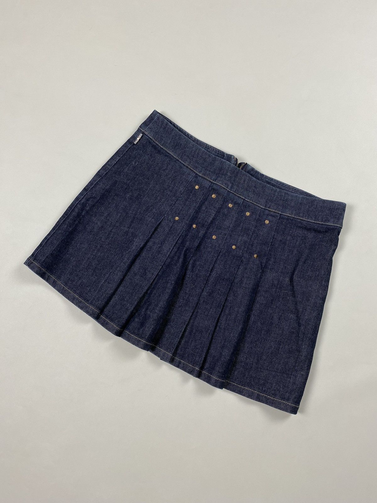 Burberry × Vintage Burberry London vintage Y2K denim mini skirt size US 10 Size 32" / US 10 / IT 46 - 4 Thumbnail