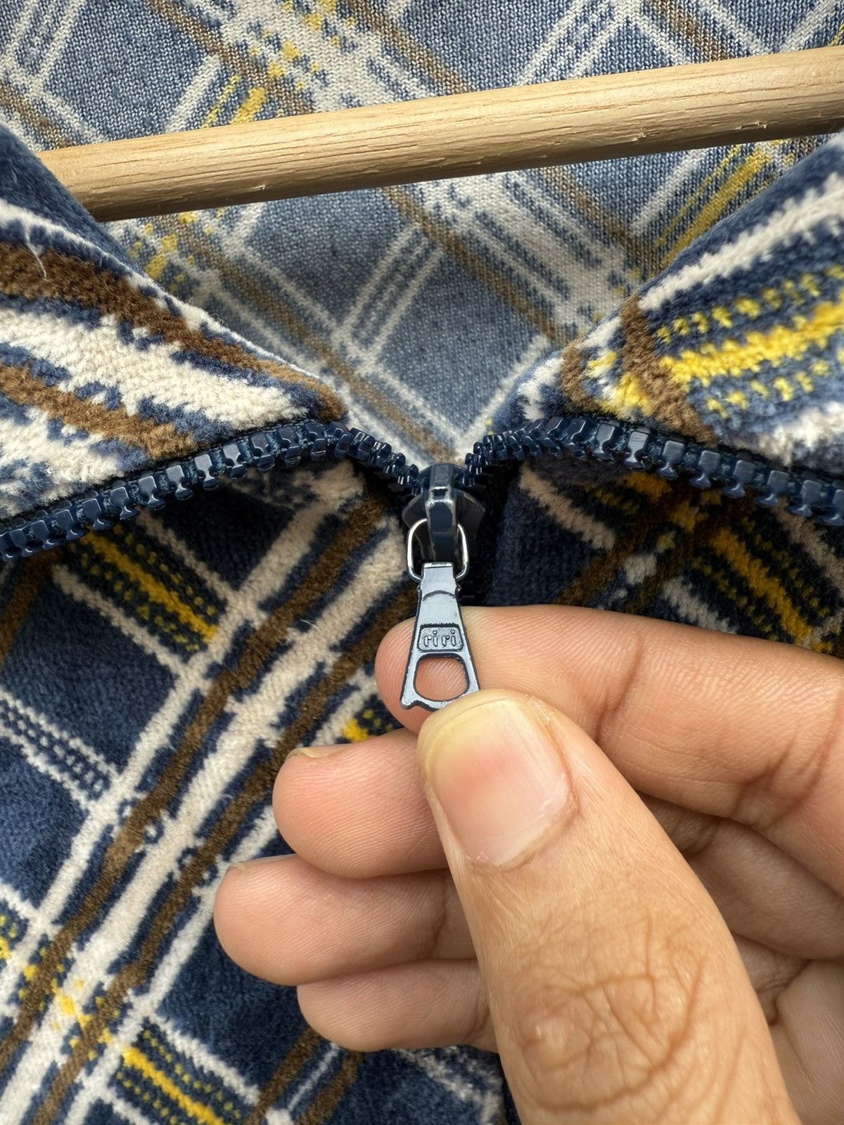 A.P.C. × Designer Vintage A.P.C. Checked Velvet Zip Up Jacket Size US S / EU 44-46 / 1 - 8 Thumbnail