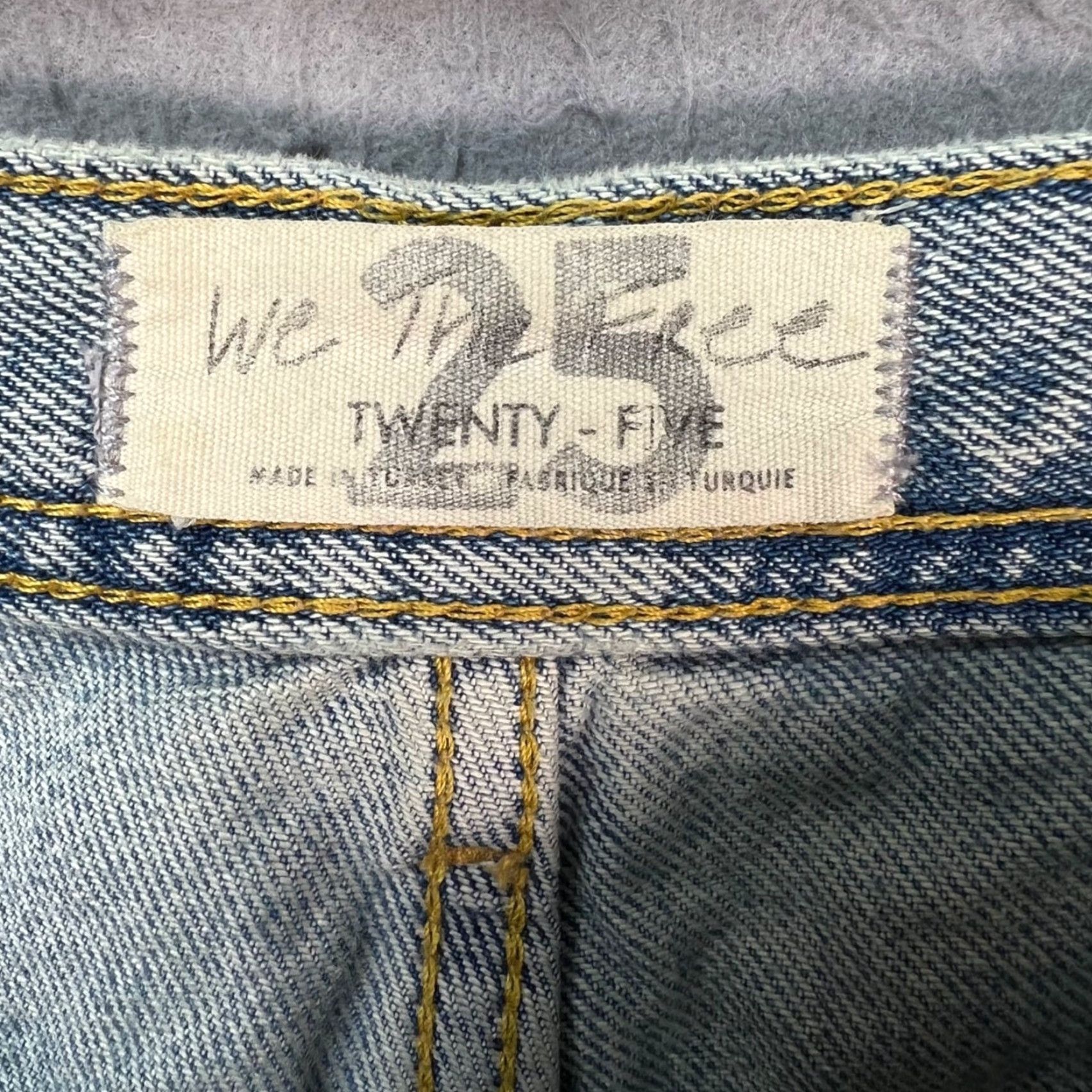 Vintage We The Free Distressed Light Wash Straight Leg Jeans Women’s Size 25 Size 42" / US 20 - 3 Thumbnail