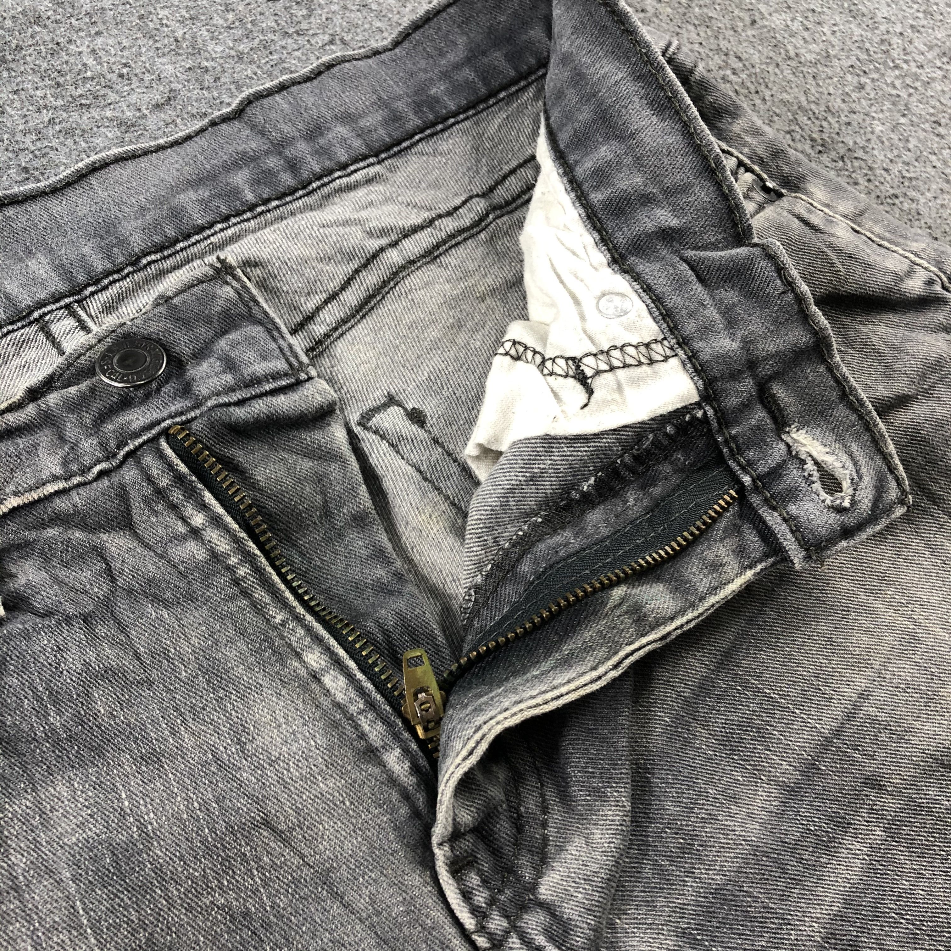 Levi's Vintage Levis 511 Jeans-J2616 Size US 32 / EU 48 - 8 Thumbnail