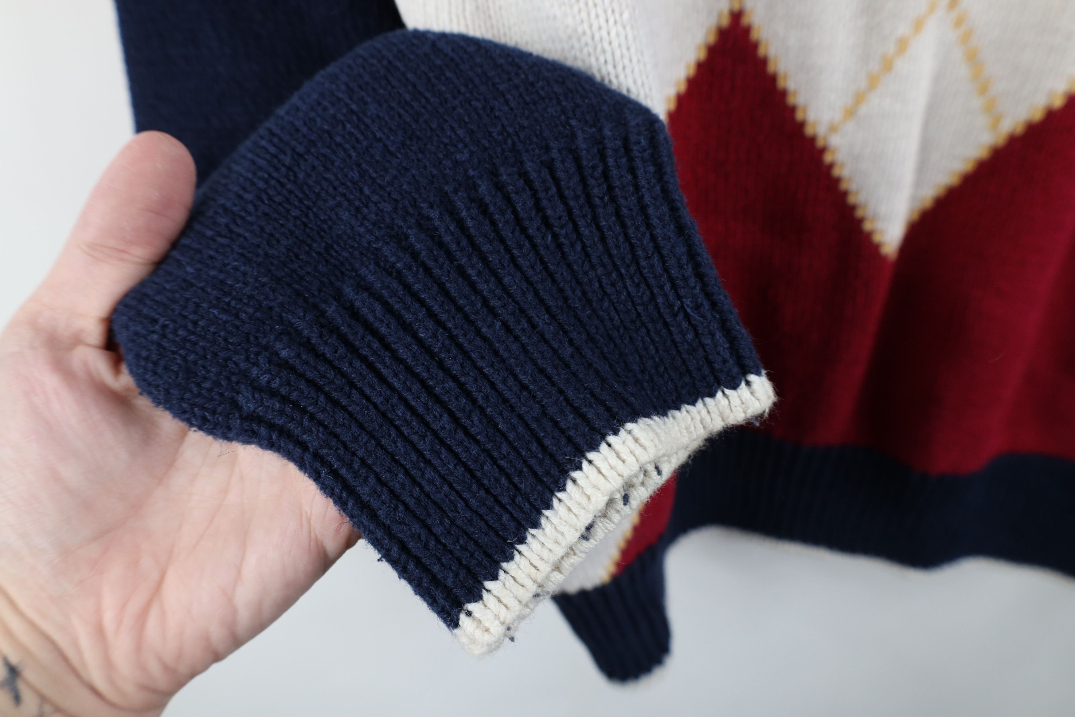 Vintage Vintage 90s Streetwear Argyle Diamond Knit Crewneck Sweater Size US L / EU 52-54 / 3 - 6 Thumbnail
