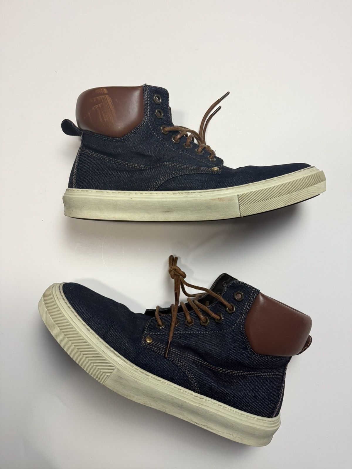 Louis Vuitton Louis Vuitton Men Shoes Denim Leather Size 9 Italy Sneakers Size US 9 / EU 42 - 1 Thumbnail