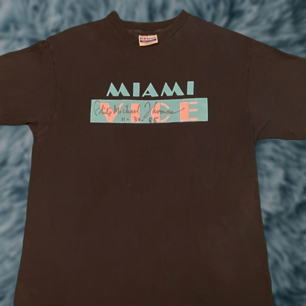 Vintage VINTAGE Miami Vice Philip Michael Thomas Auto Signed Shirt 1985 L Black Mens 80s TV Show Signed Size US L / EU 52-54 / 3 - 1 Thumbnail