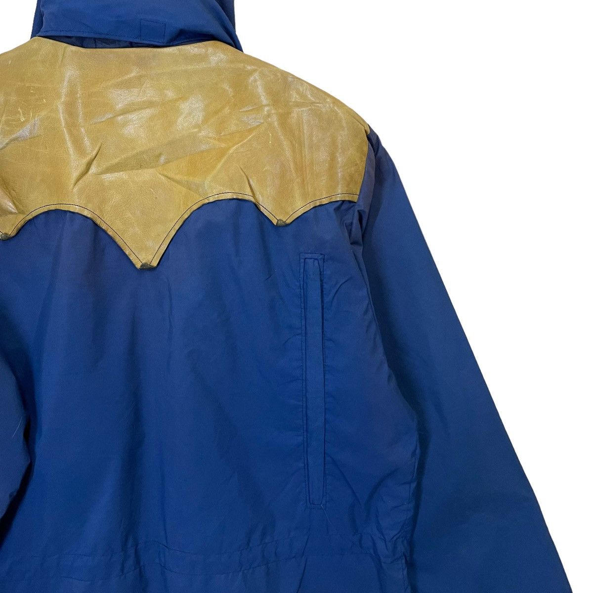 Vintage Rocky Mountain Featherbed Goretex Fabric Jacket