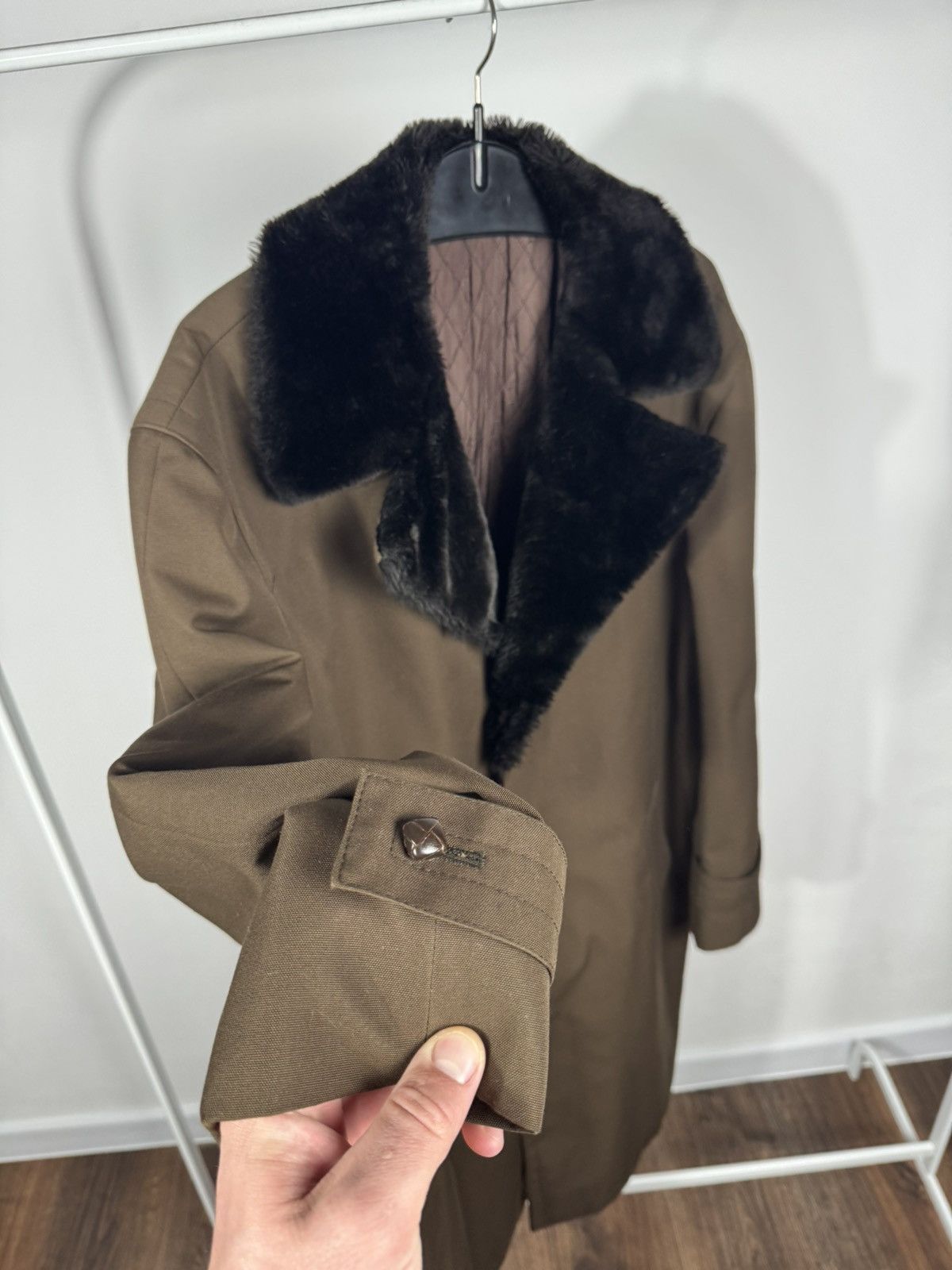 Other Vintage Brown Coat Faux Fur Collar Lined Winter Overcoat L Size US L / EU 52-54 / 3 - 4 Thumbnail
