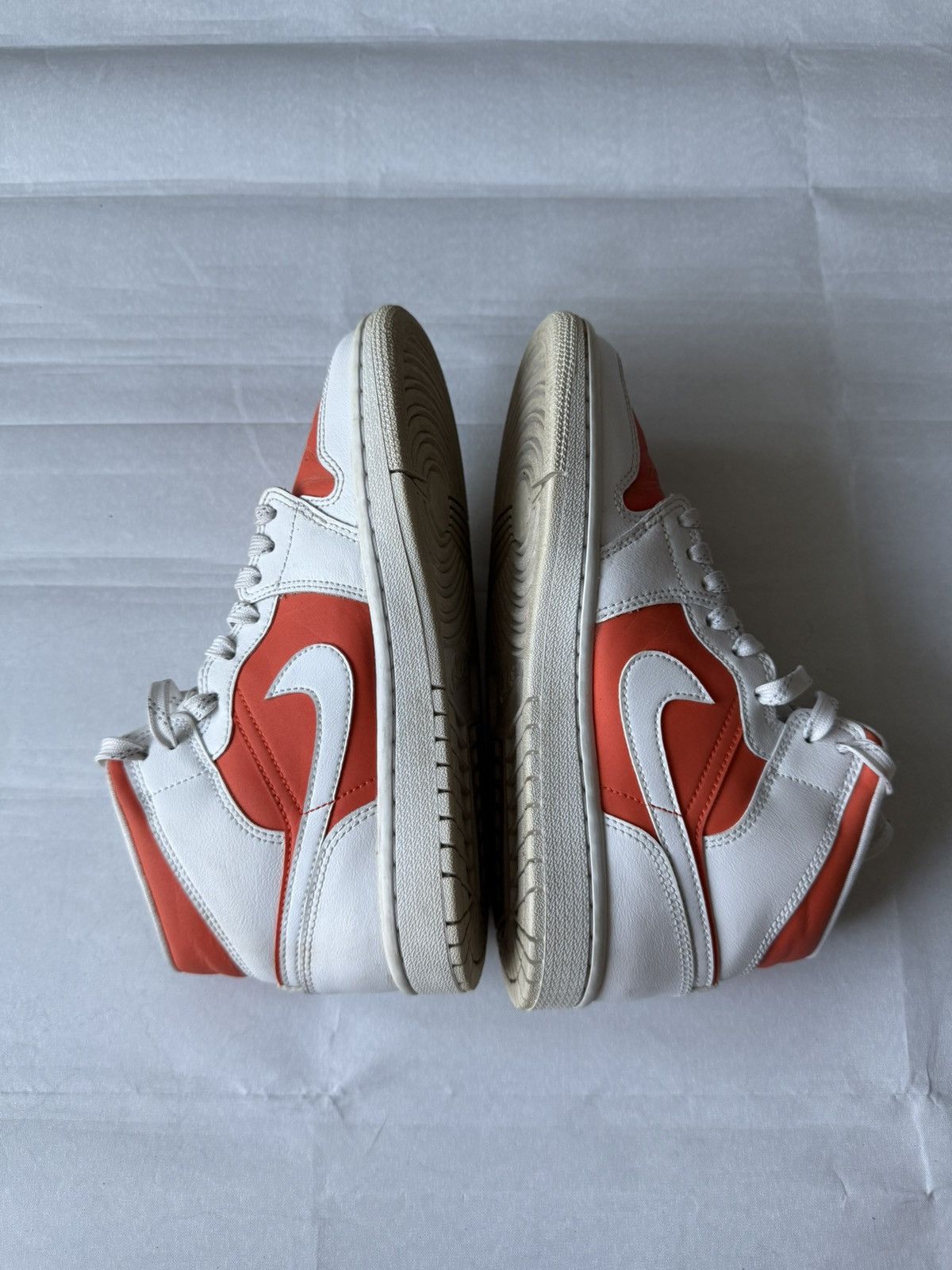 Jordan Brand × Nike Nike Air Jordan Retro 1 MID high sneakers Size US 6.5 / IT 36.5 - 5 Thumbnail