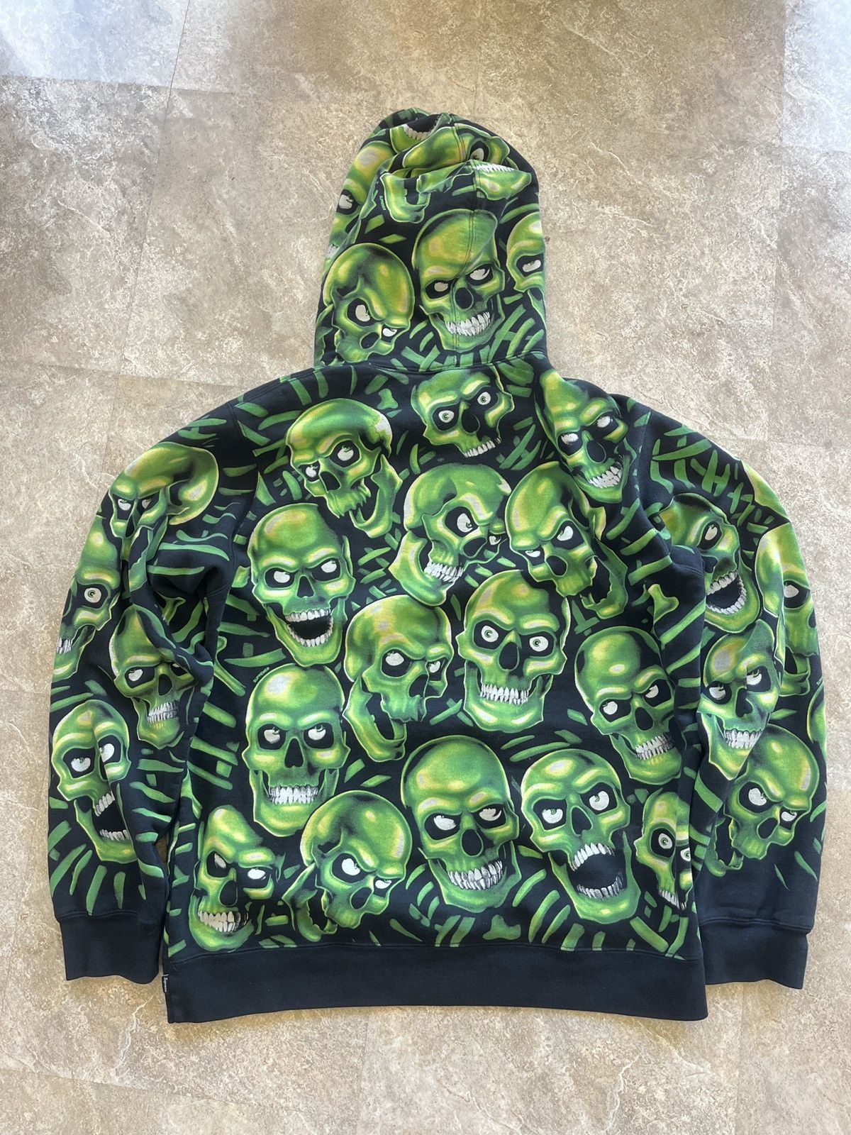 Supreme Supreme SkullPile Glow pullover Hoodie XL Size US XL / EU 56 / 4 - 3 Thumbnail