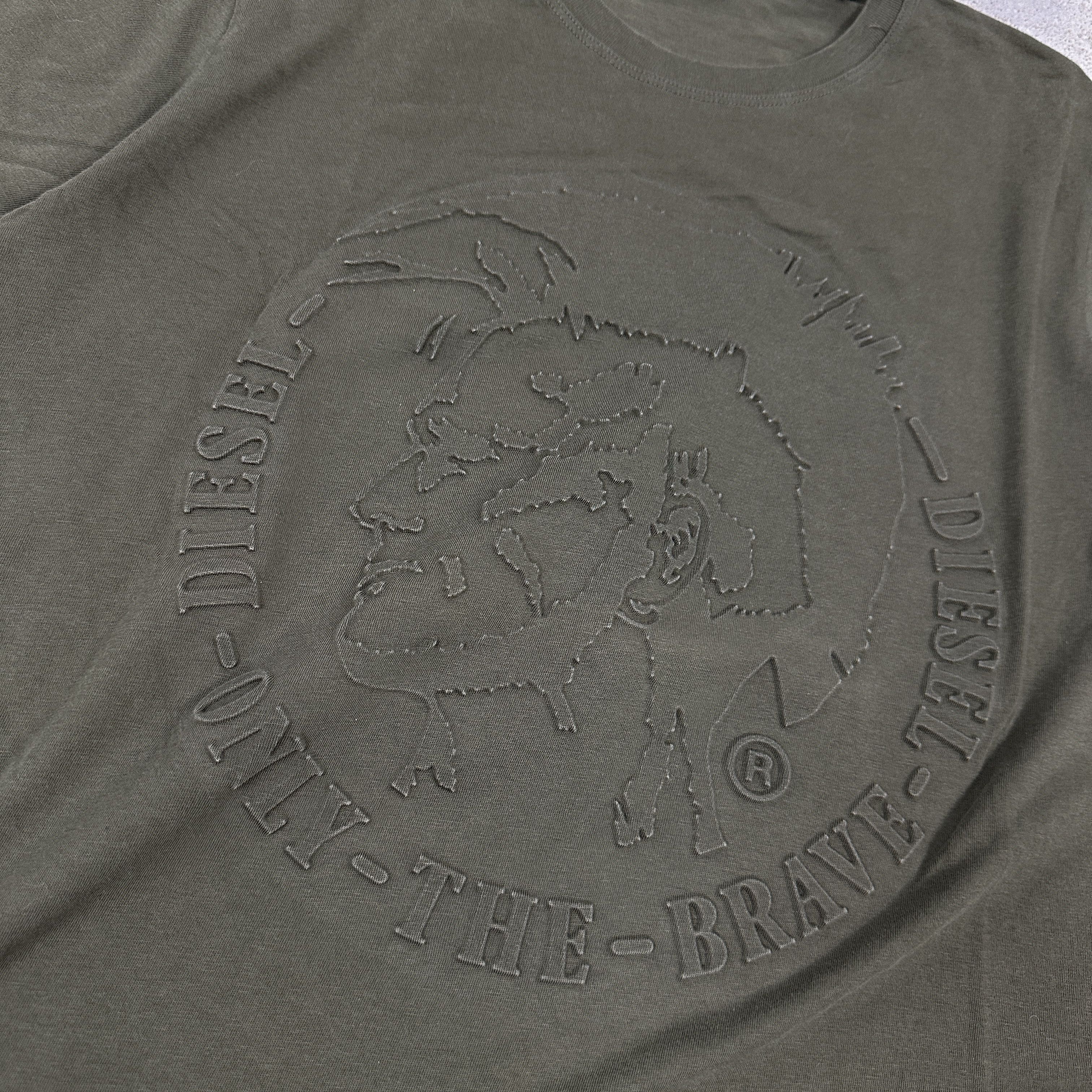 Diesel × Vintage Vintage Casual Streetwear Y2K Embossed Logo Diesel T-shirt Size US S / EU 44-46 / 1 - 3 Thumbnail