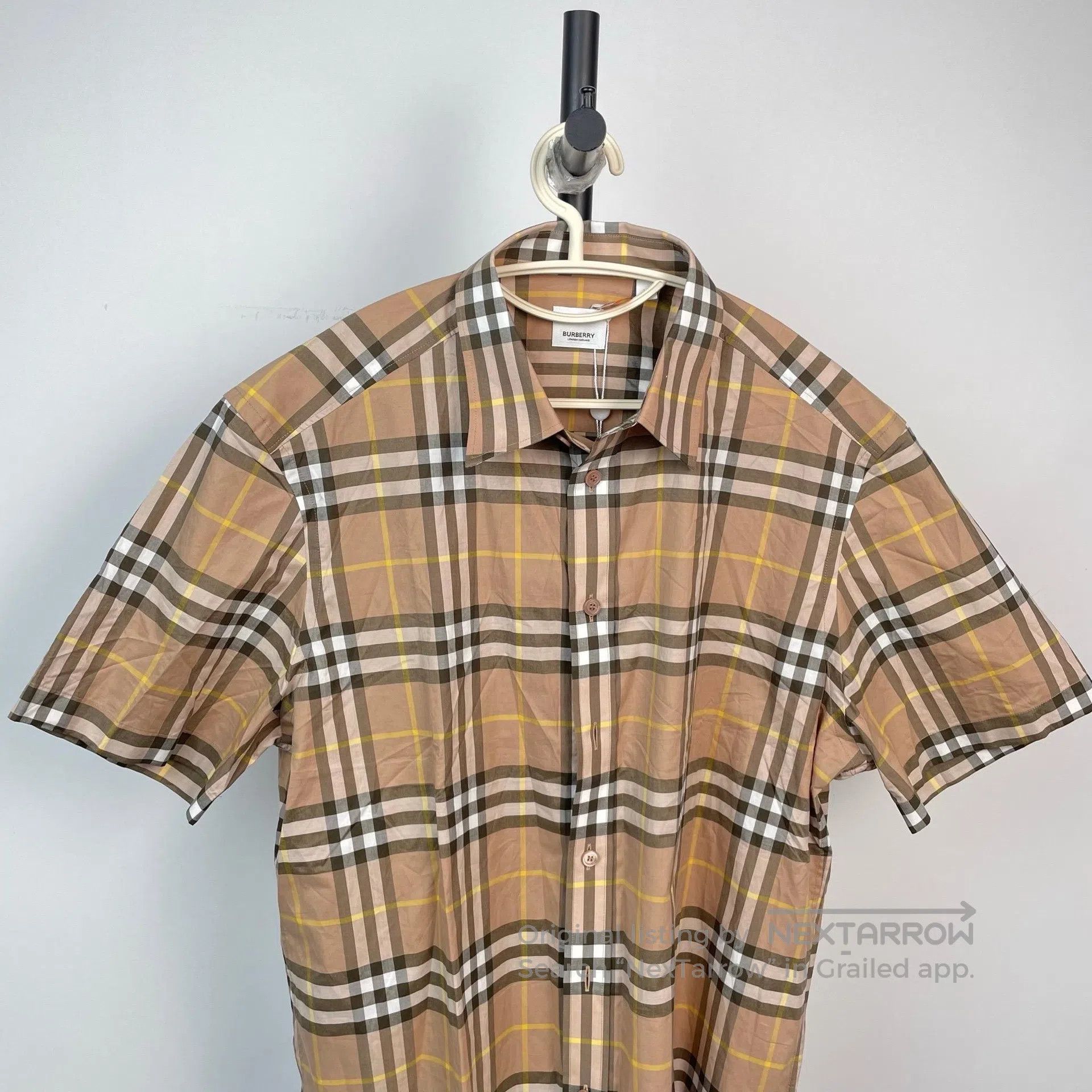 Burberry Burberry Classic Beige Plaid Short Sleeve| Size US XL / EU 56 / 4 - 3 Thumbnail
