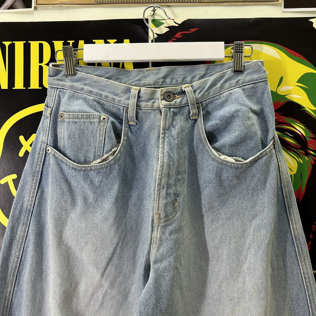 Vintage Vintage Japanese Denim Washed Blue Baggy Jeans Size US 28 / EU 44 - 2 Thumbnail