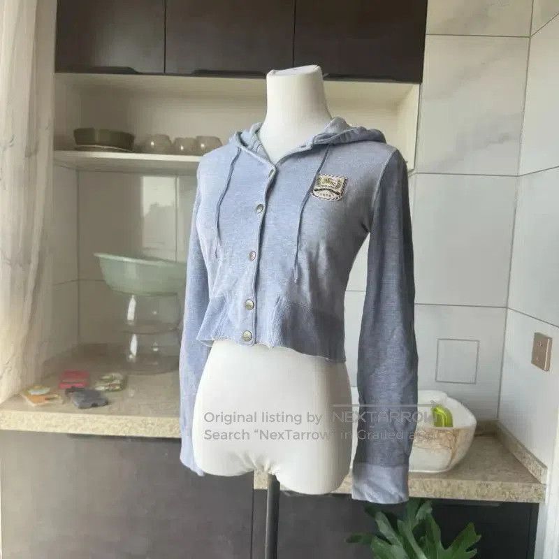 Burberry Burberry Gray Cotton Cropped Long Sleeve Hoodie. Size M / US 6-8 / IT 42-44 - 1 Thumbnail