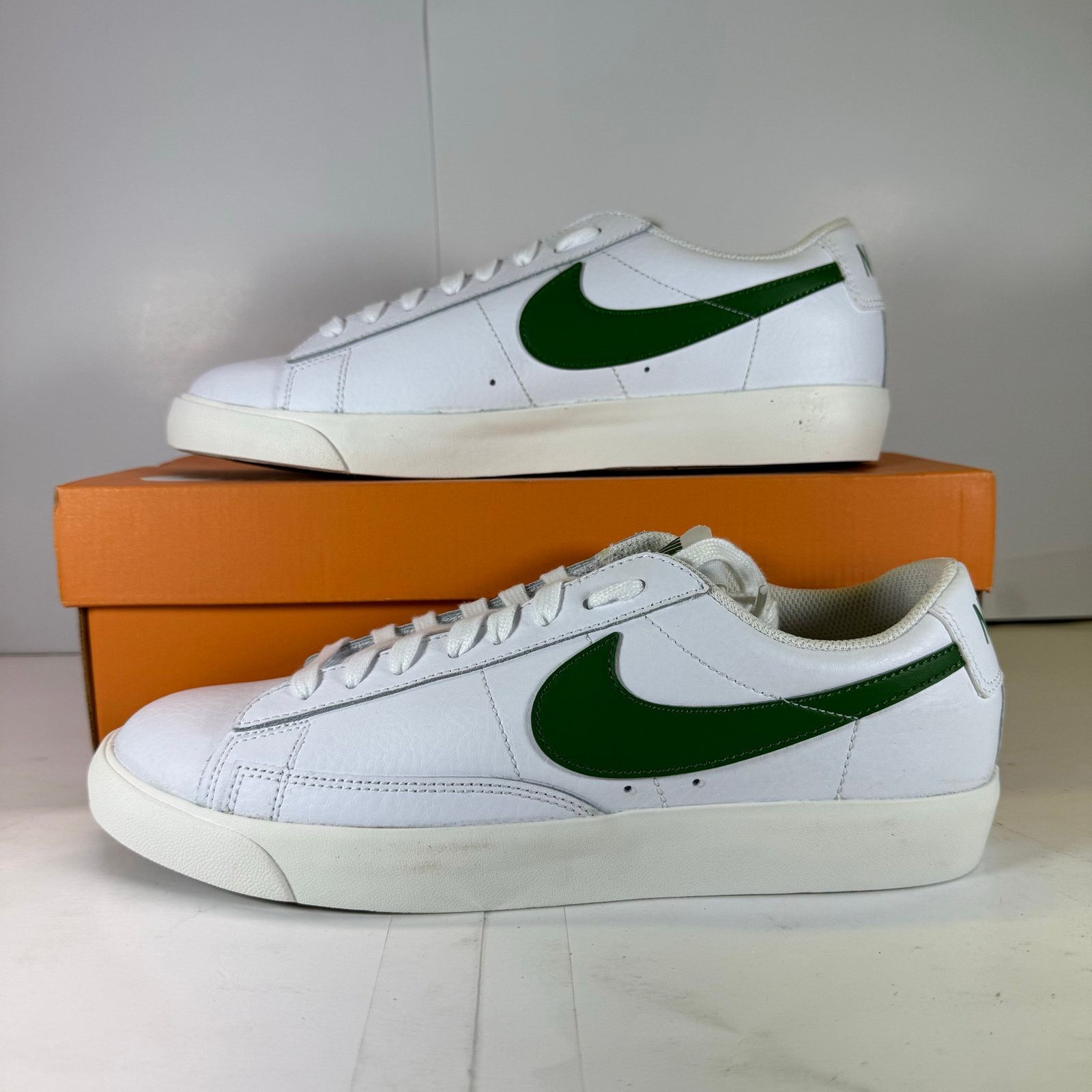 Nike Nike Blazer Low Leather White/Green CI6377-108 Size US 8.5 / EU 41-42 - 1 Thumbnail