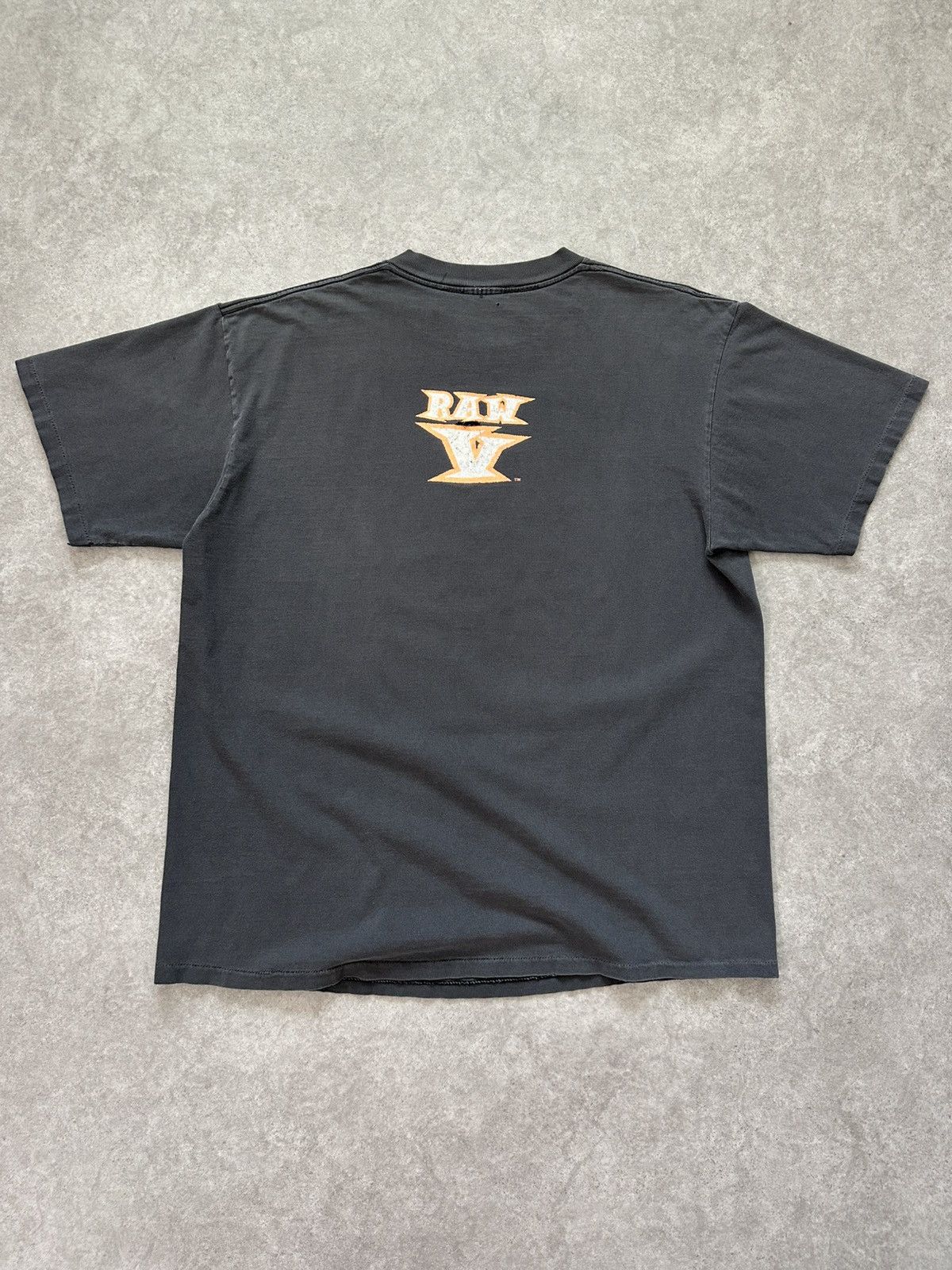 Freshjive Vintage Freshjive Shirt 90s Streetwear Graphic Tee Size US XL / EU 56 / 4 - 9 Thumbnail