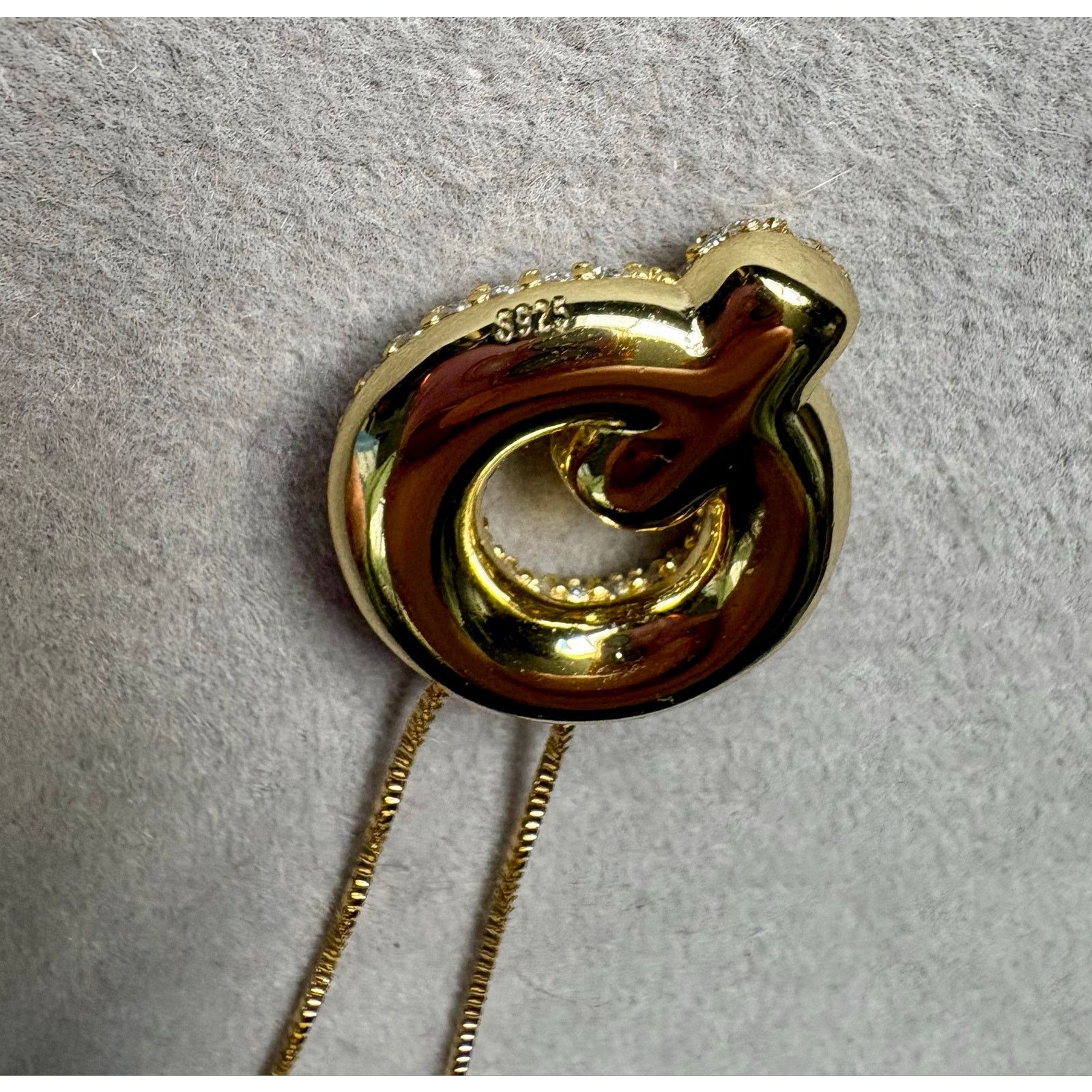Jewelry Moissanite 'Q' Letter Pendant - Gold Plated 925 Sterling Size ONE SIZE - 5 Thumbnail