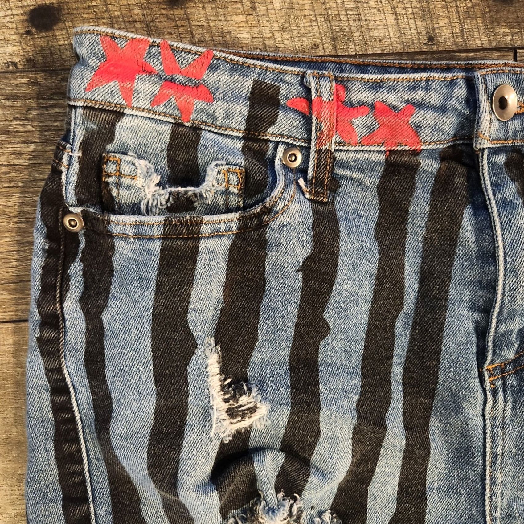 Denime Harley Quinn Shorts Birds of Prey Denim Cut Jean Stars Stripes USA 4th Size 9 Womens Size 30" / US 8 / IT 44 - 4 Thumbnail
