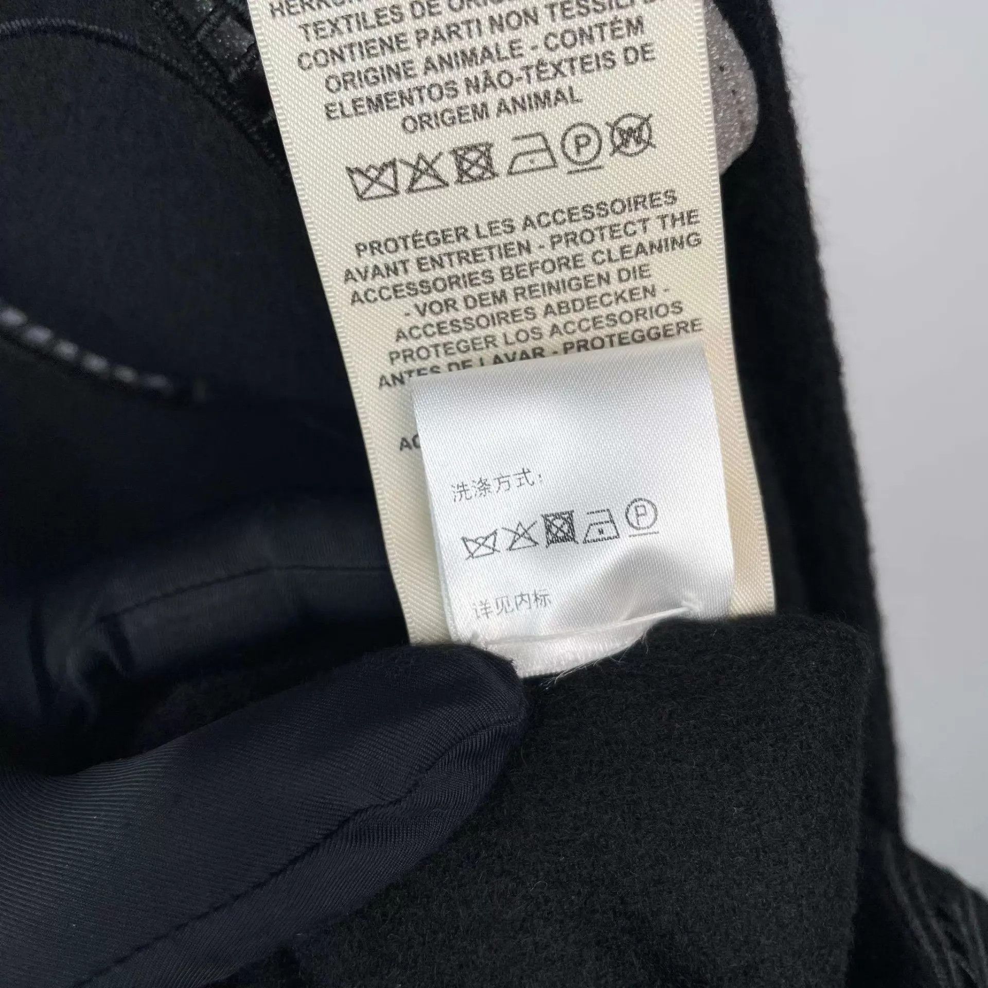 Hermes Hermès 99 New Black Openwork Cashmere Vest Size 34 Size XS / US 0-2 / IT 36-38 - 6 Thumbnail