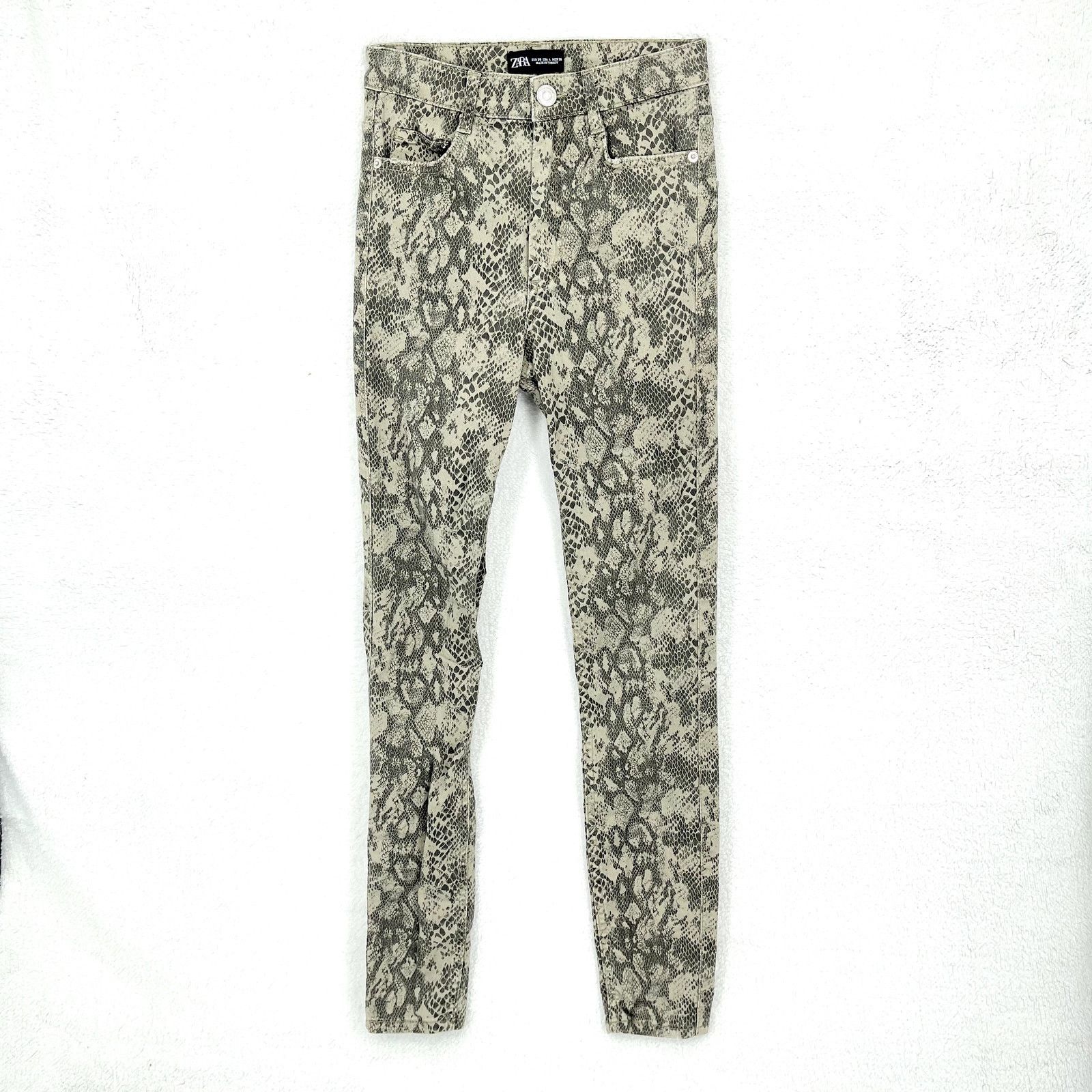 Zara Zara Snakeskin High-Waisted Skinny Ankle Cropped Pants Sz 4 Size 27" / US 4 / IT 40 - 2 Thumbnail