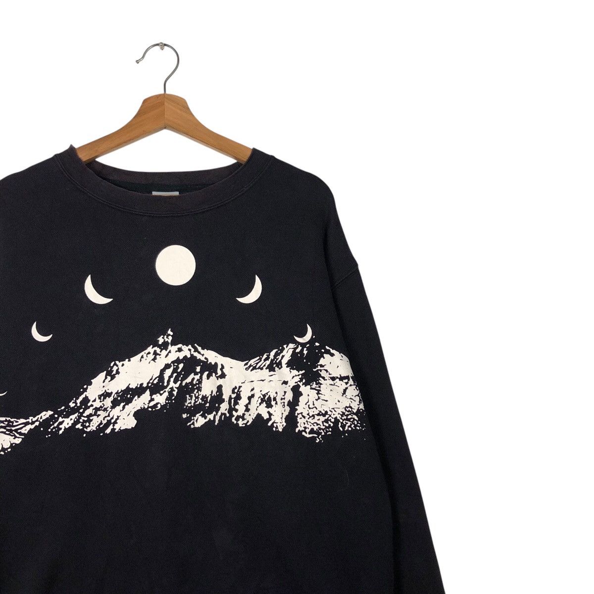 Nike 📌Vintage Sweatshirt Nike One Faith Full Moon Skyline Size US XL / EU 56 / 4 - 7 Thumbnail