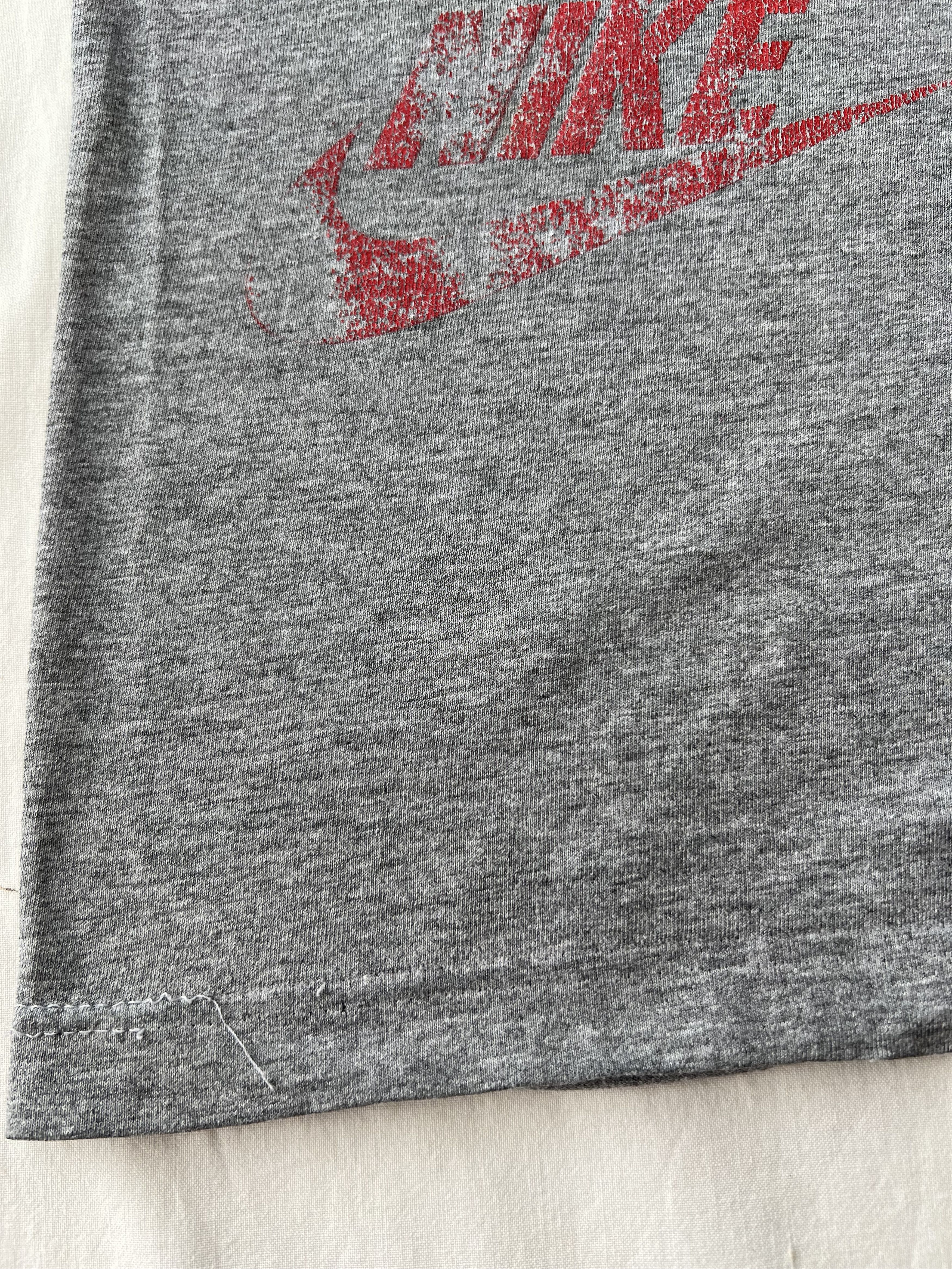 Vintage Vintage 90s Jordan Michael Chicago Bull Nike Boot T-shirt Size US L / EU 52-54 / 3 - 6 Thumbnail