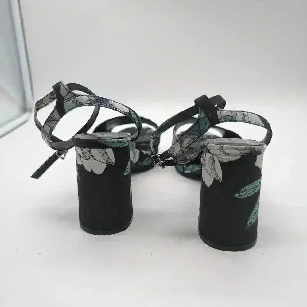 Designer Charles and Keith Floral Pattern Platform Sandals Blue Size US 8 / IT 38 - 5 Thumbnail