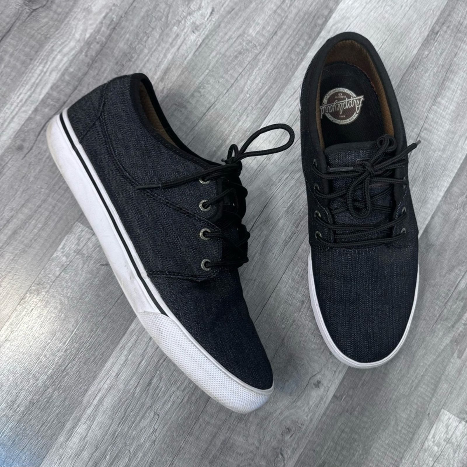 Globe Globe Australia Men's Mahalo Skate Shoe Sneaker Gray Size 13 Size US 13 / EU 46 - 1 Thumbnail
