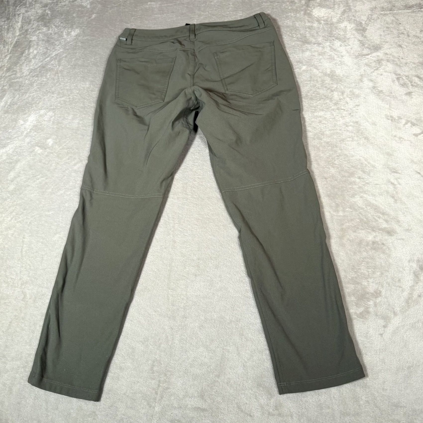 Lululemon Lululemon Mens Pants Green Commission Relaxed ABC Tech Chino Flat Front 31 Regular Inseam 26 Straight Leg Size US 31 - 5 Thumbnail