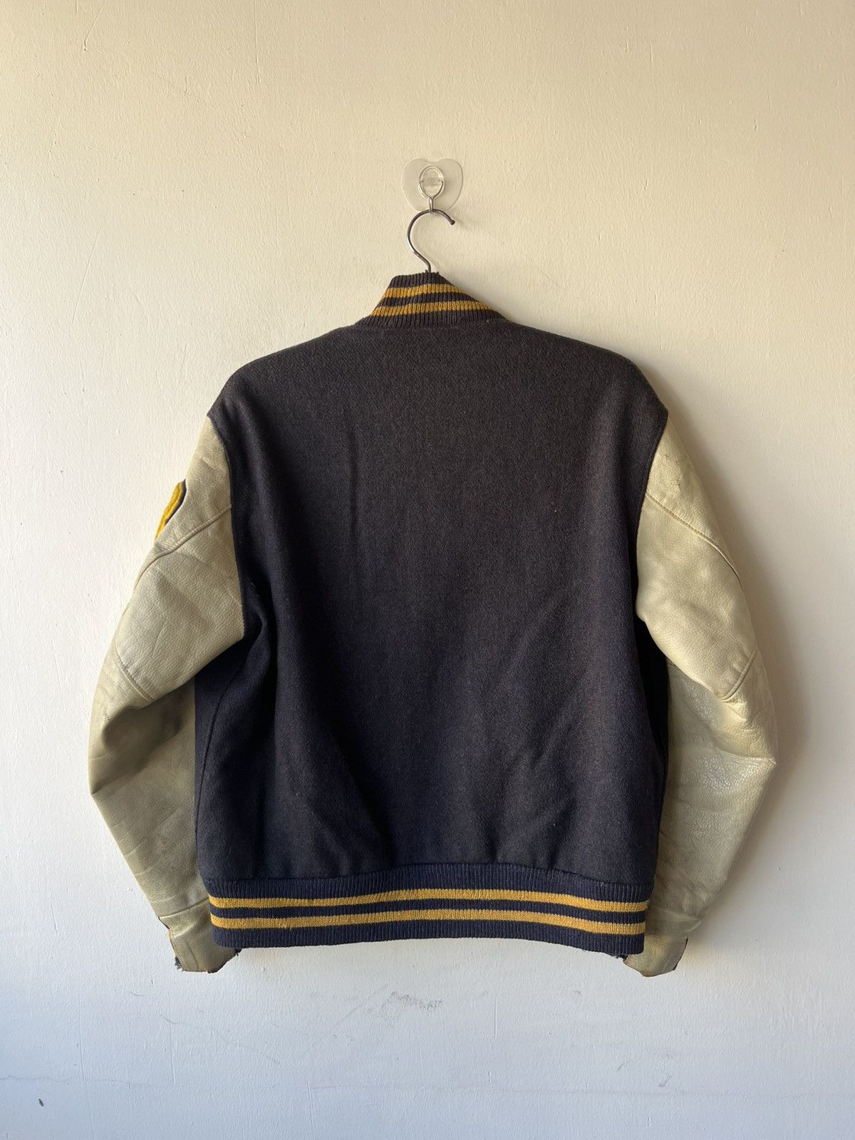 Golden Bear 70s Golden Bear Distressed Bomber Varsity Jacket Size US L / EU 52-54 / 3 - 3 Thumbnail