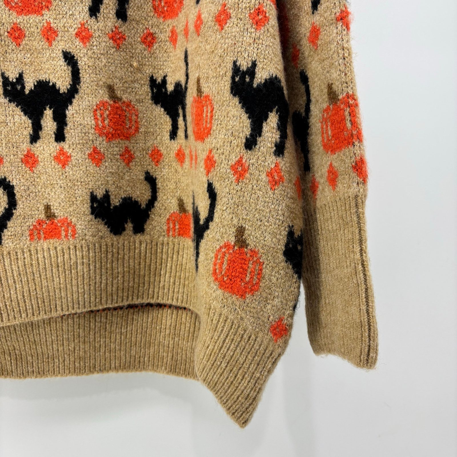 Vince Camuto Vince Camuto Size L Womens Sweater Black Cat Pumpkin Fall Size L / US 10 / IT 46 - 12 Thumbnail