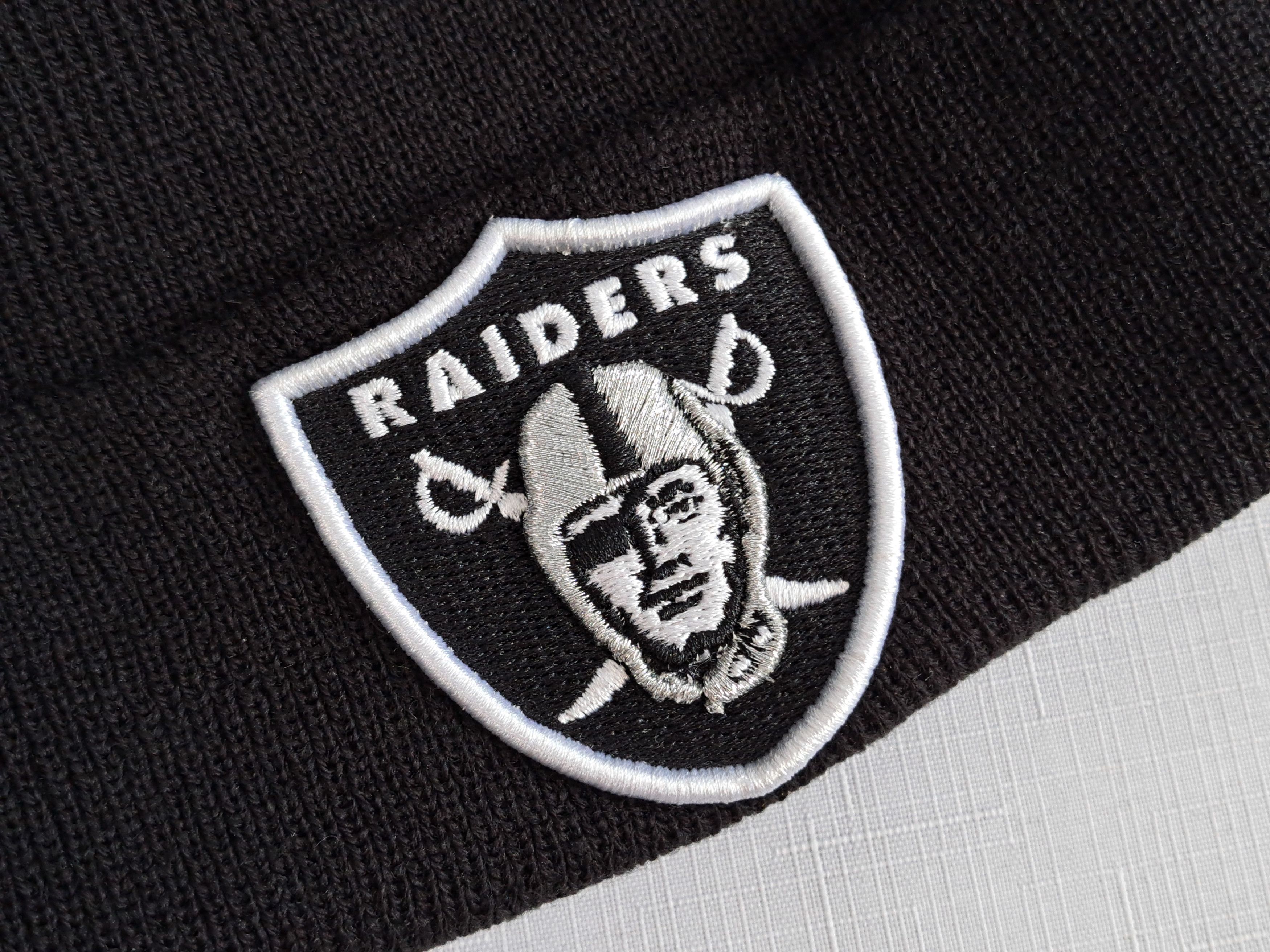 NFL Vintage Oakland Raiders hat. Size ONE SIZE - 5 Thumbnail