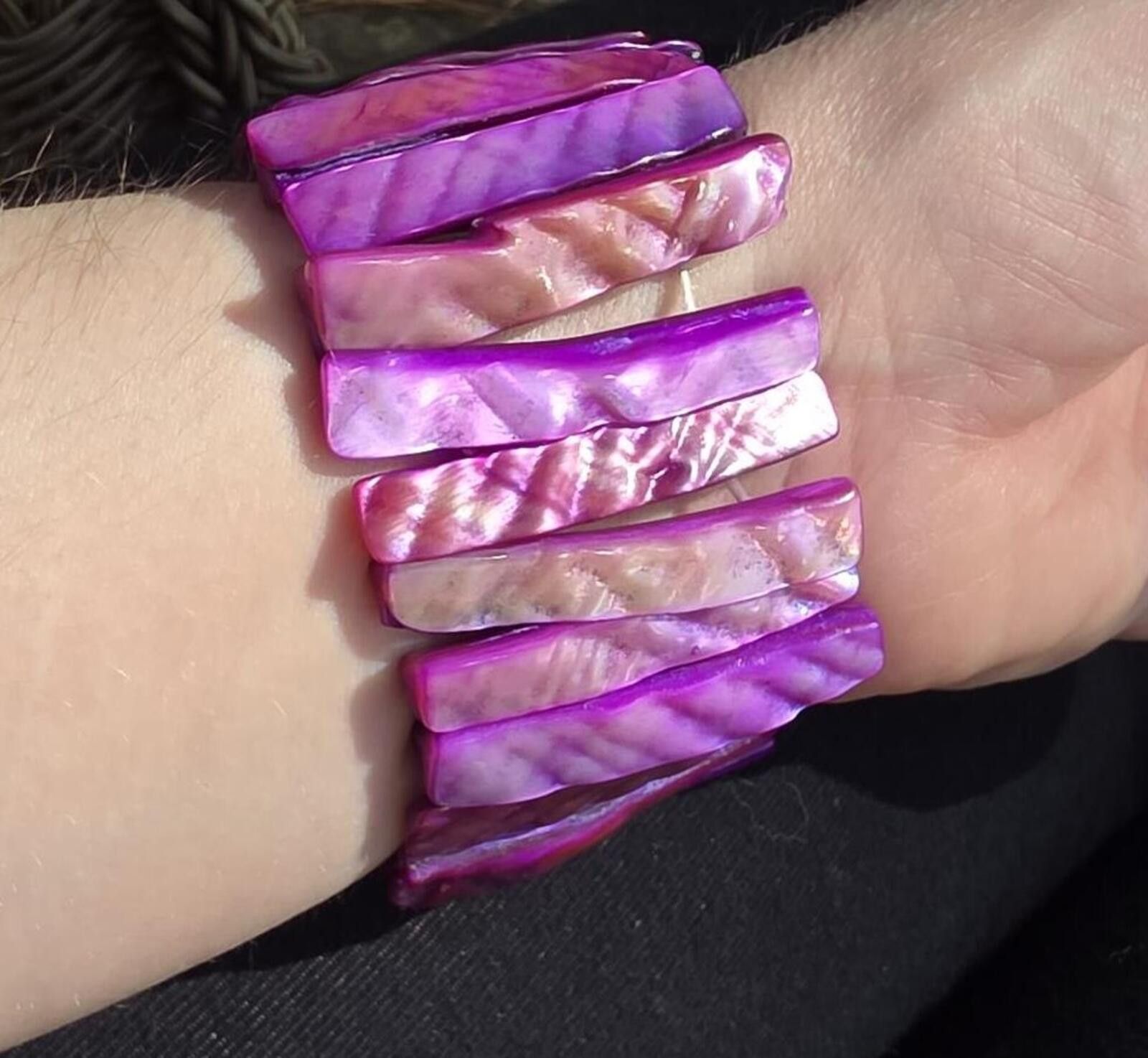 The Unbranded Brand Vintage Abalone Vibrant Purple Shell Stretch Bracelet Chunky Size ONE SIZE - 5 Thumbnail