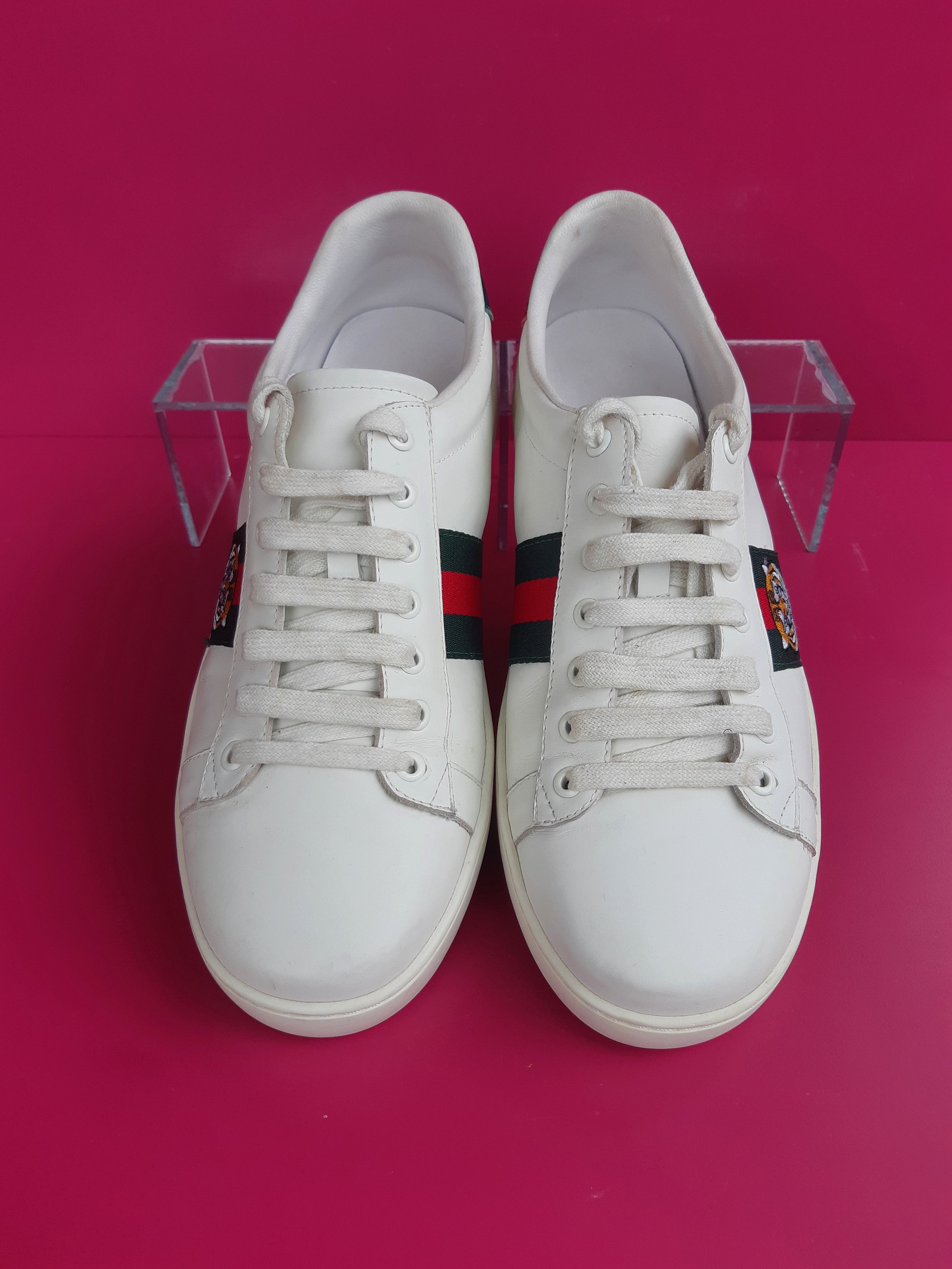 Gucci Gucci Ace Embroidered Tiger Italy Sneakers Men's Size eu42 Size US 9 / EU 42 - 7 Thumbnail
