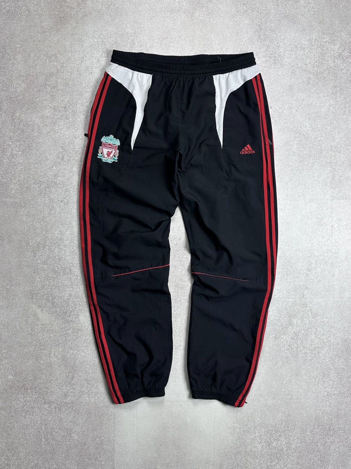 Adidas Vintage 07 Adidas Liverpool Nylon Track Pants M Size US 32 / EU 48 - 1 Thumbnail