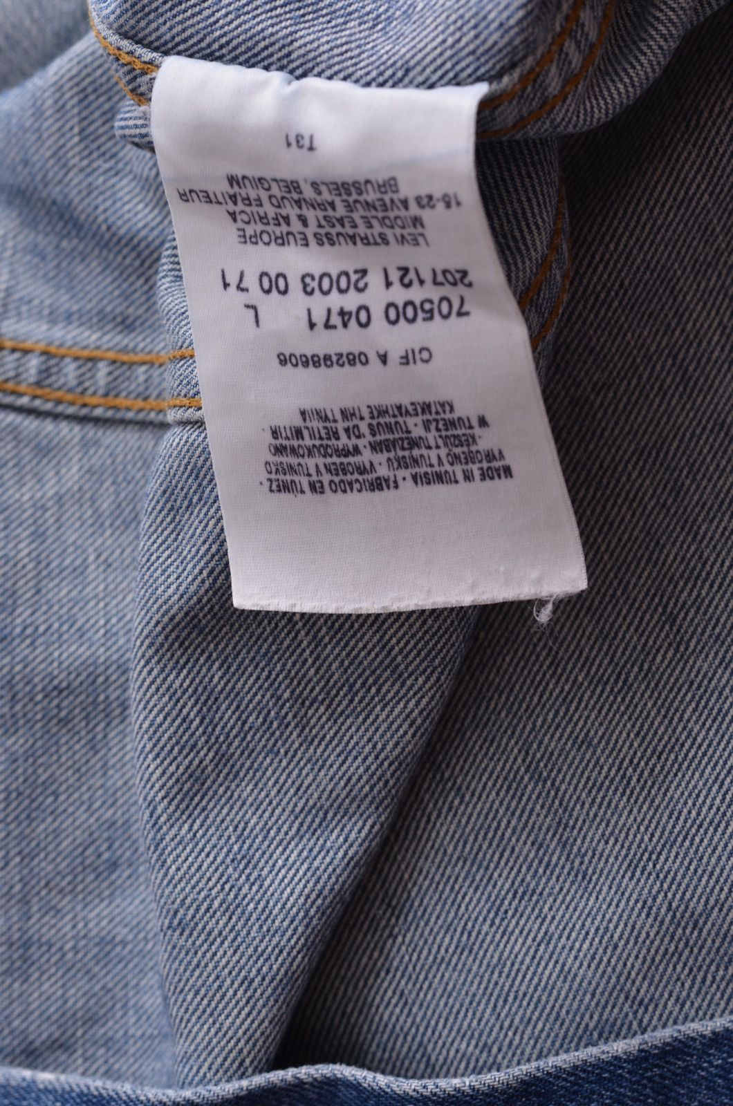 Levi's vintage faded distressed Levis Levi's jacket 70500 04 fits m Size US L / EU 52-54 / 3 - 5 Thumbnail