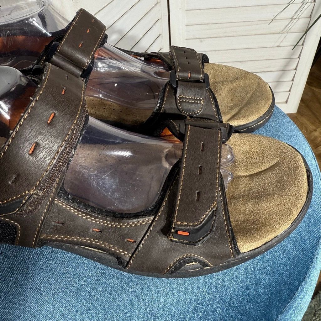 Croft & Barrow CB brown hook & loop closure leather beach sandals sz 12 Size US 12 / EU 45 - 6 Thumbnail