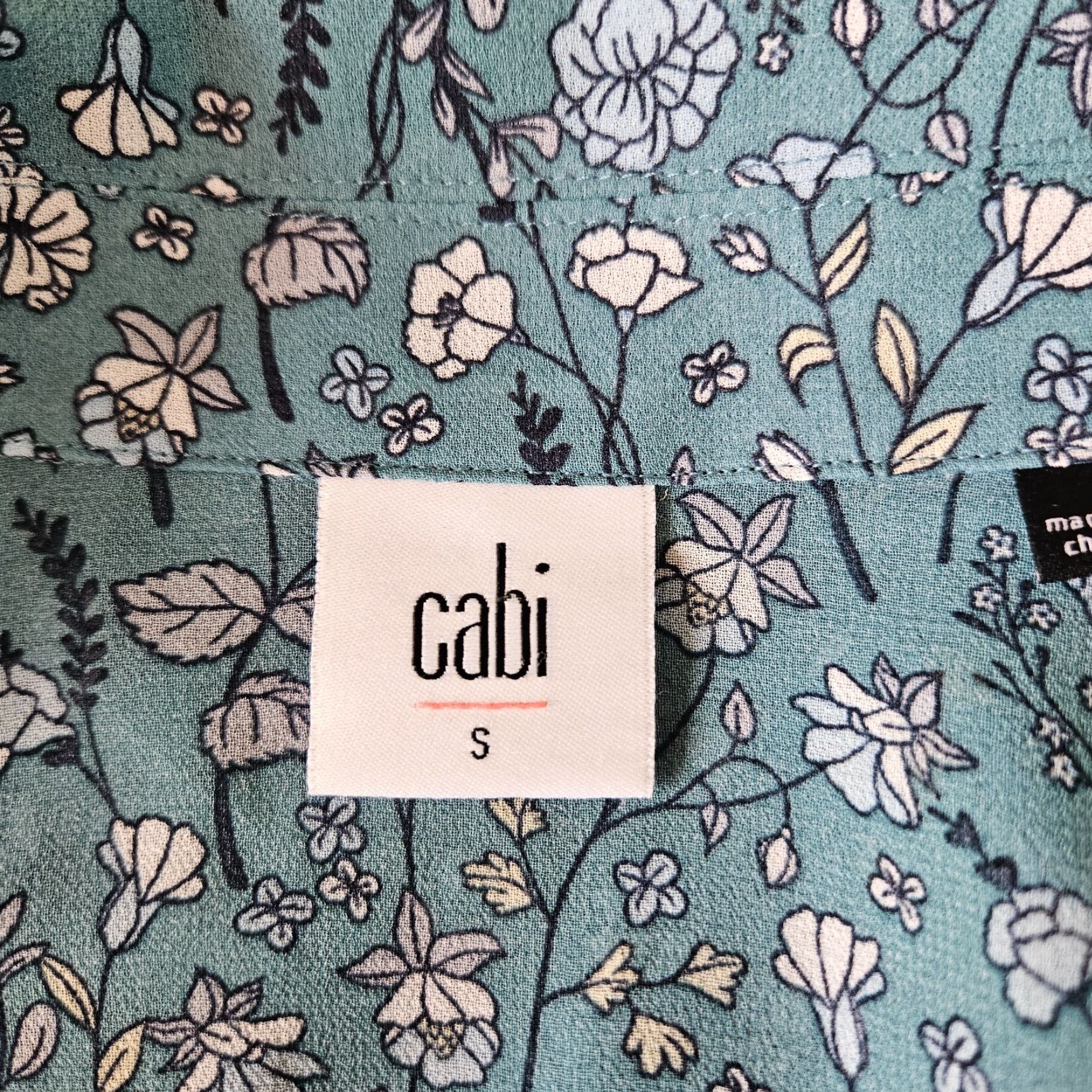 Vintage Cabi 3761 Womens Chase Blouse Blue Floral Long Sleeve Semi Sheer S Womens Blouse Size S / US 4 / IT 40 - 5 Thumbnail