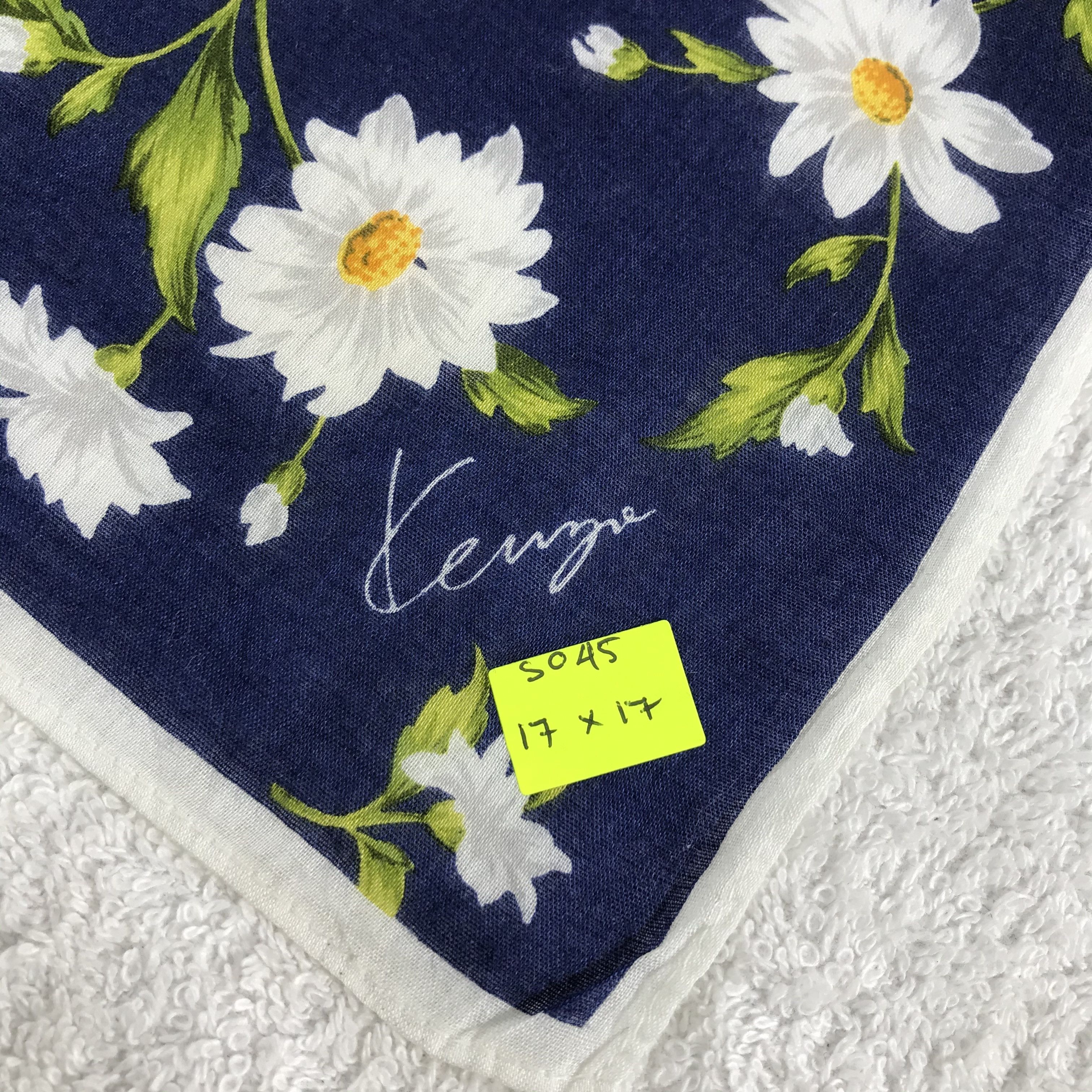 Kenzo × Vintage Kenzo Neckerchief / Bandana / Handkerchief Size ONE SIZE - 5 Thumbnail