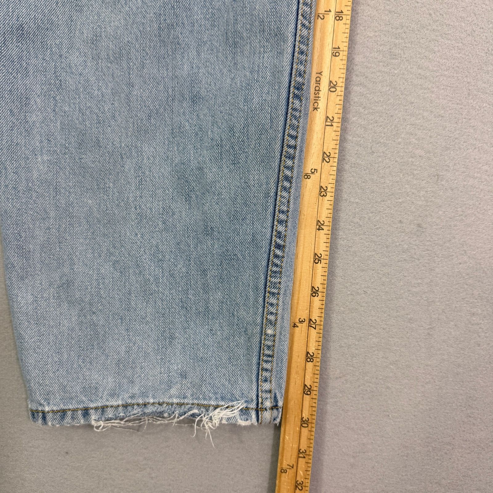 Levi's Vintage Levis 560 Comfort Fit Jeans 34x30 Blue Light Wash Size US 34 / EU 50 - 12 Thumbnail