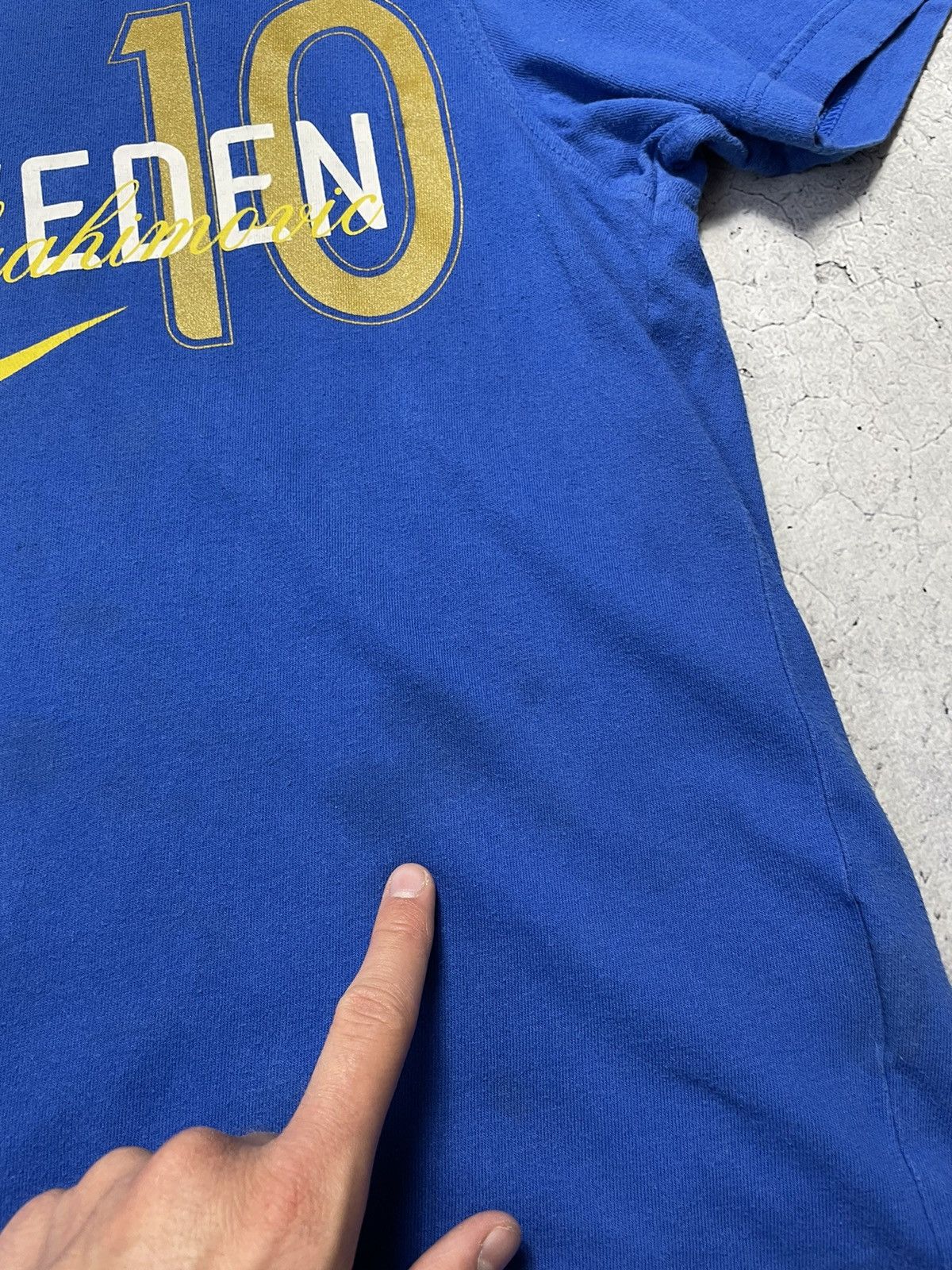 Nike × Vintage Vintage t-shirt Sweden Ibrahimovic 10 number Soccer Jersey Size US M / EU 48-50 / 2 - 15 Thumbnail