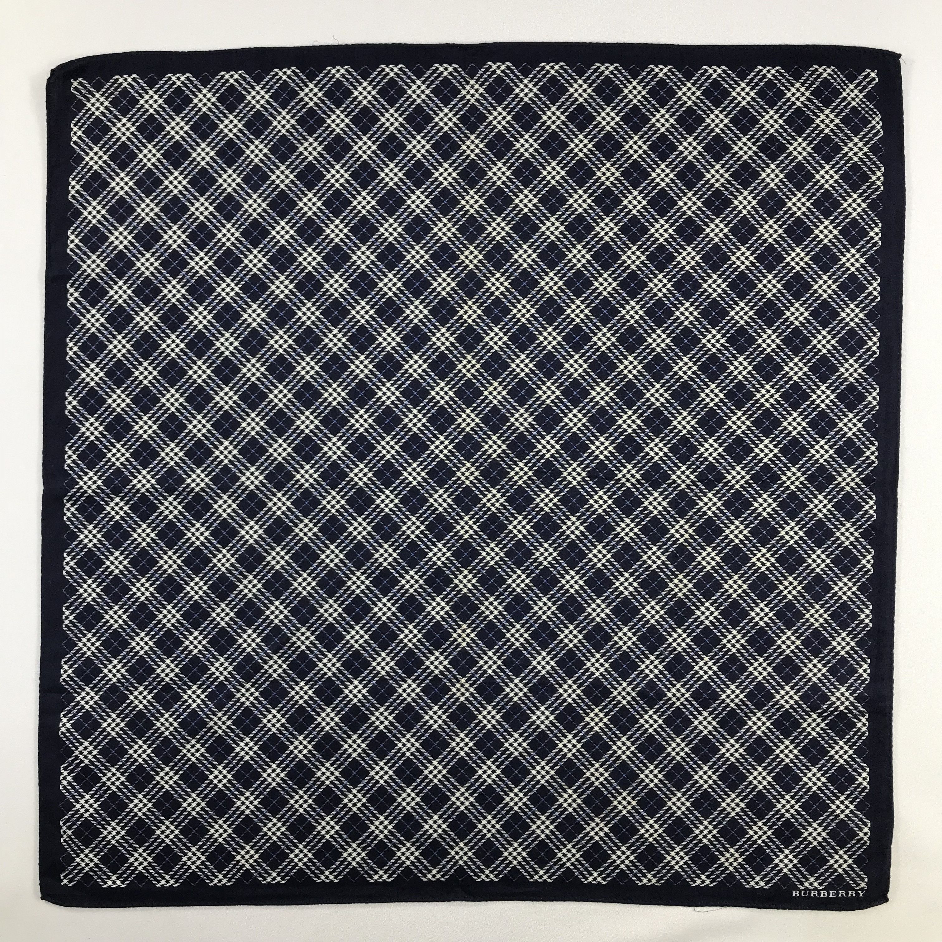 Burberry Burberry Handkerchief / Bandana / Neckerchief C760 Size ONE SIZE - 3 Thumbnail