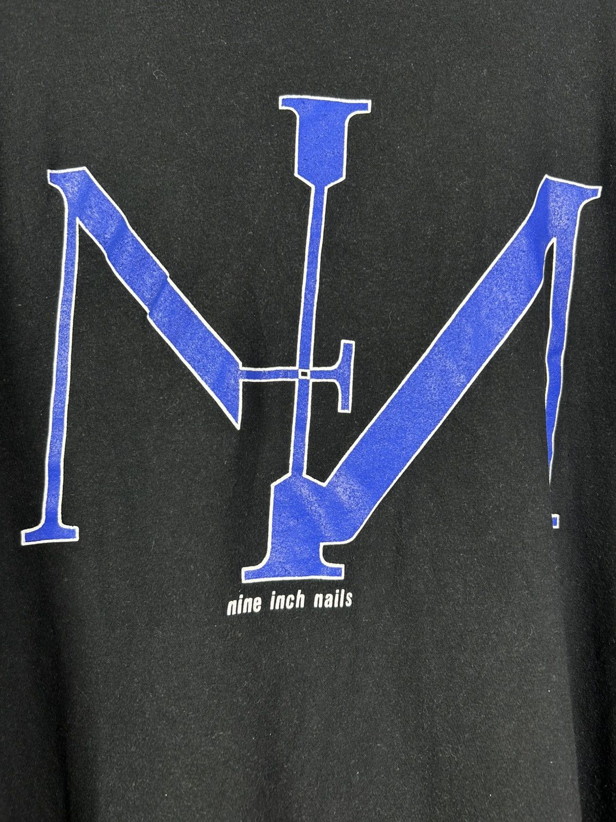 Band Tees Vintage NIN Nine Inch Nails The Downward Spiral Album Tee XL Size US XL / EU 56 / 4 - 6 Thumbnail