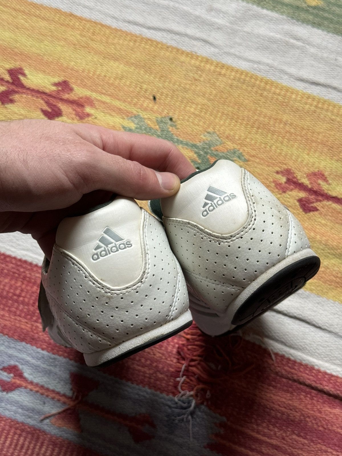 Vintage Vintage 2011 Adidas y2k White Leather Low Japanese Sneakers Size US 8 / EU 41 - 8 Thumbnail