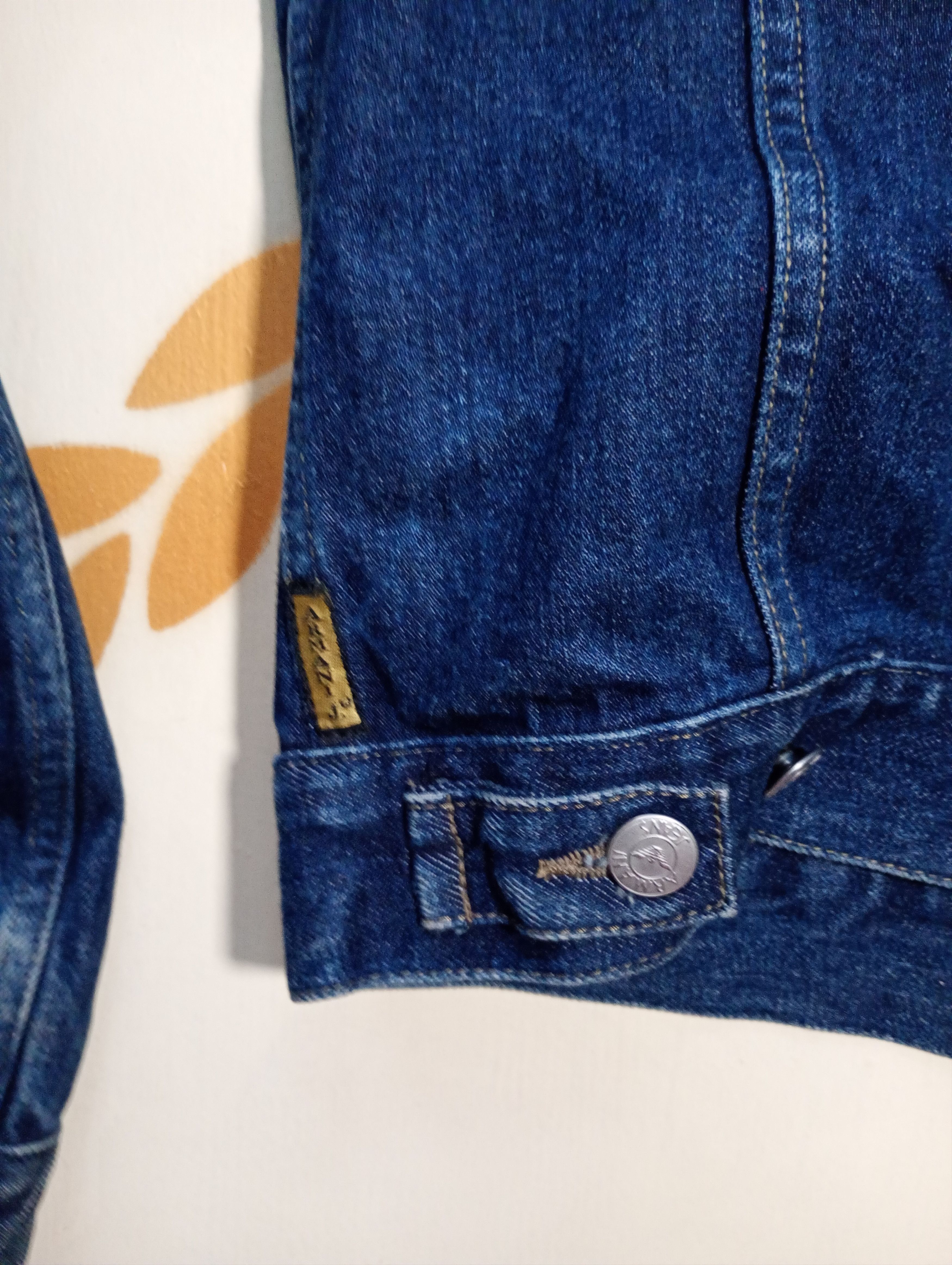 Armani Armani Jeans Denim Jacket Vintage 90's Size US M / EU 48-50 / 2 - 10 Thumbnail
