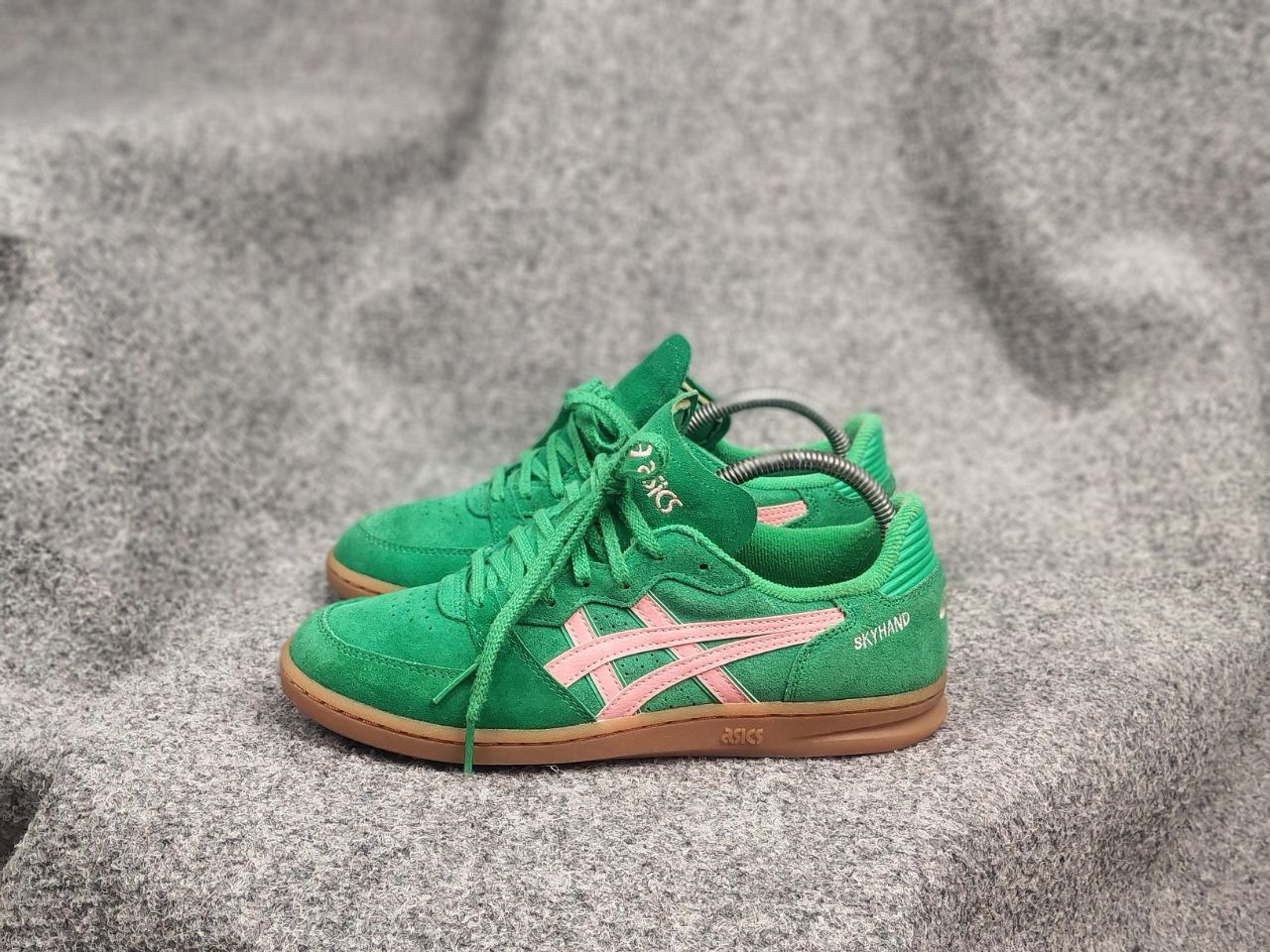Asics Asics Skyhand OG Cilantro Grapefruit Sneakers Y2K Style Size US 6 / EU 39 - 13 Thumbnail