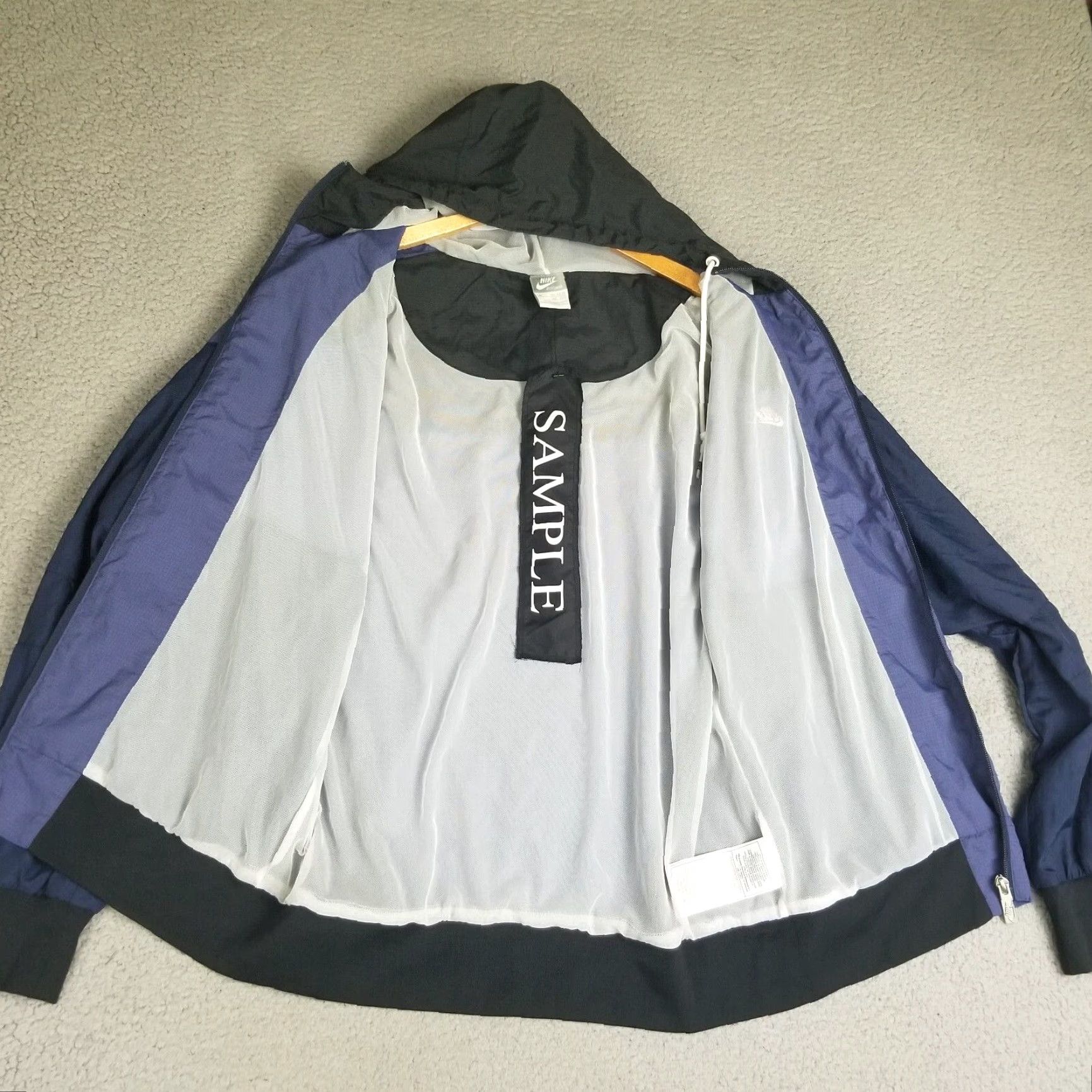 Nike NIKE Windrunner Jacket Kid Medium Purple Multicolored Sports Track Jacket Boys Teens Brand Nike Windrunner Pulse Activewear 90s Theme? Size US M / EU 48-50 / 2 - 2 Thumbnail